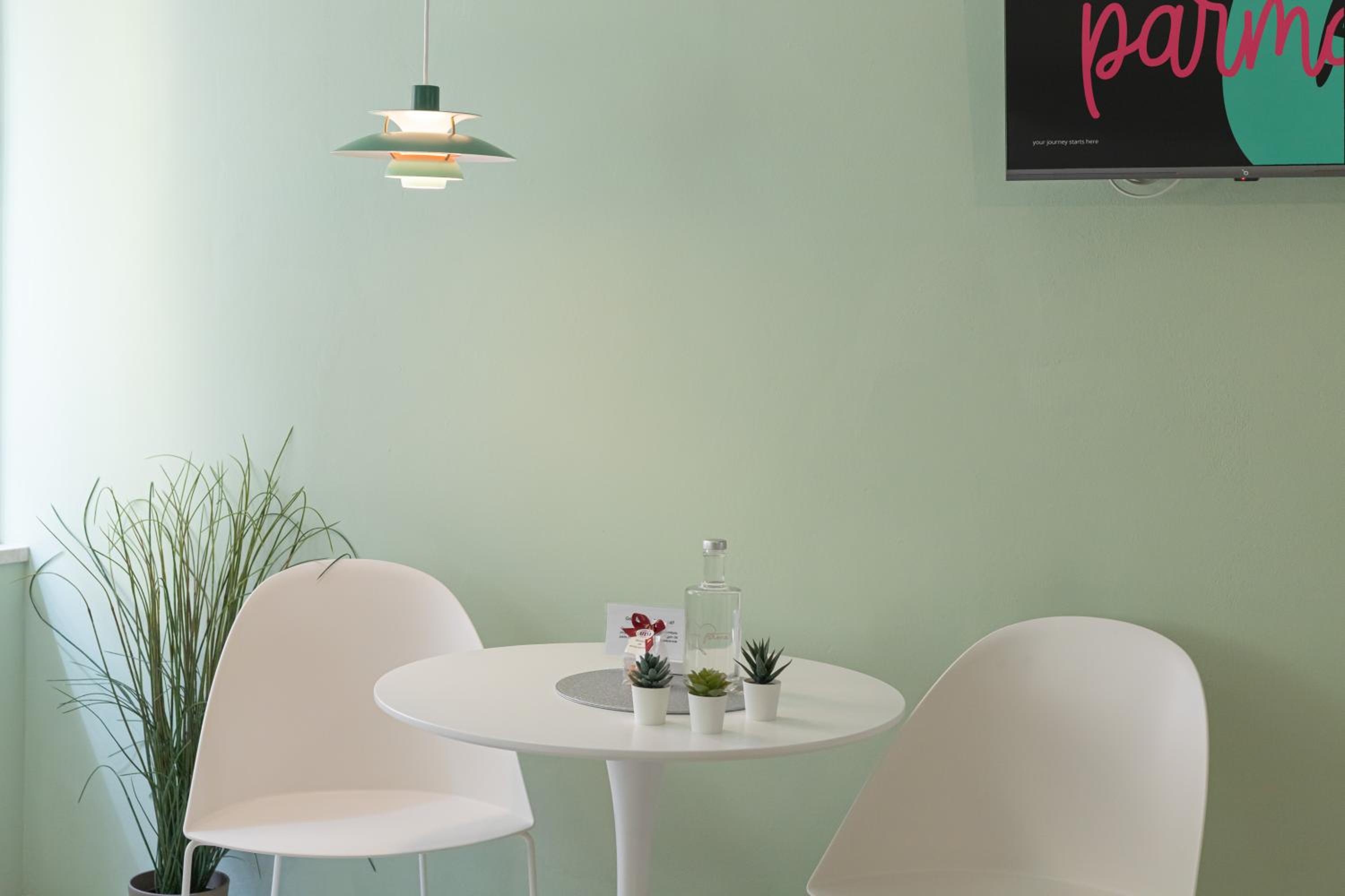 GLAM PARMA