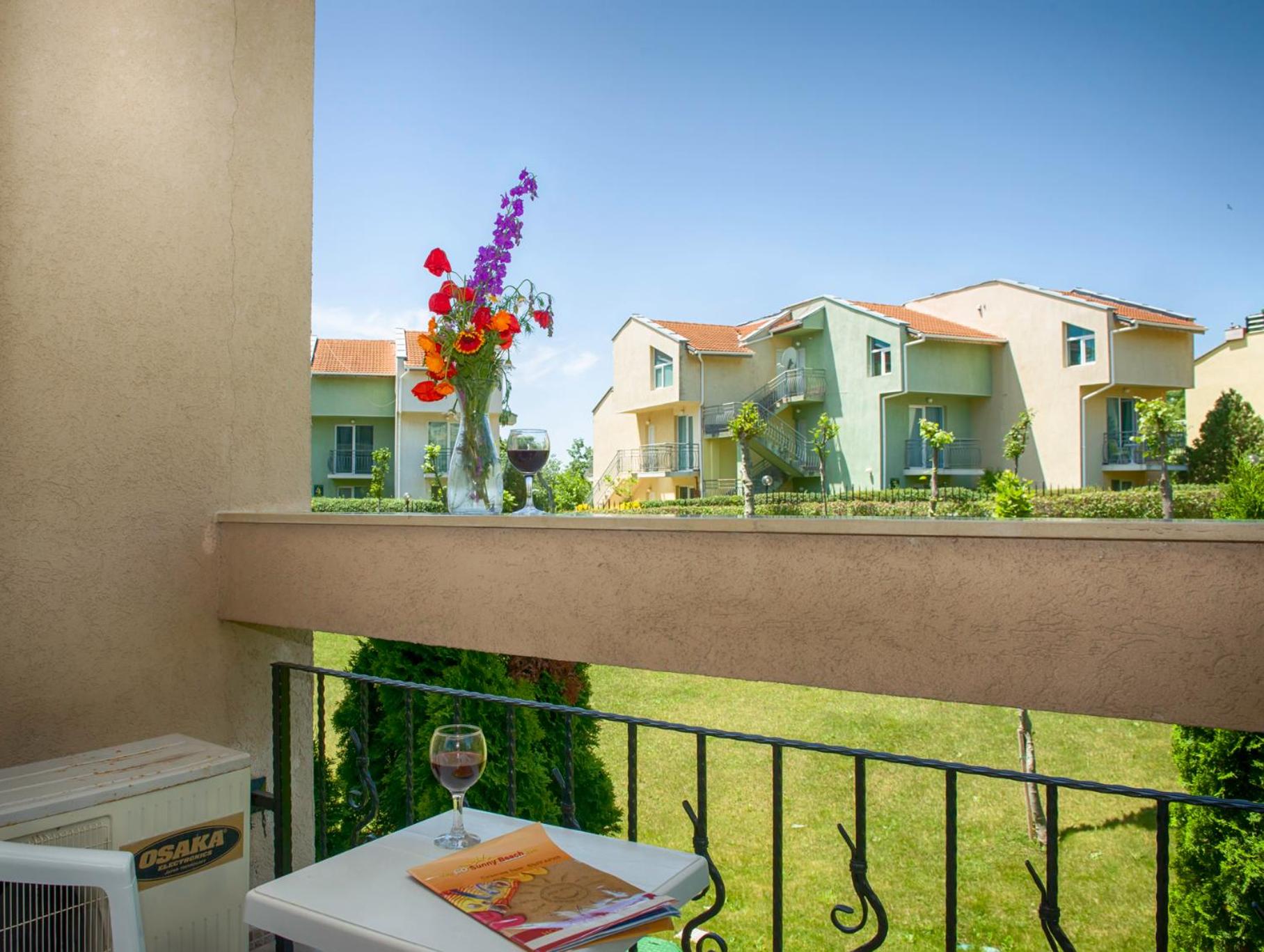 Prestige Beach First Line Apartments in Saint Vlas