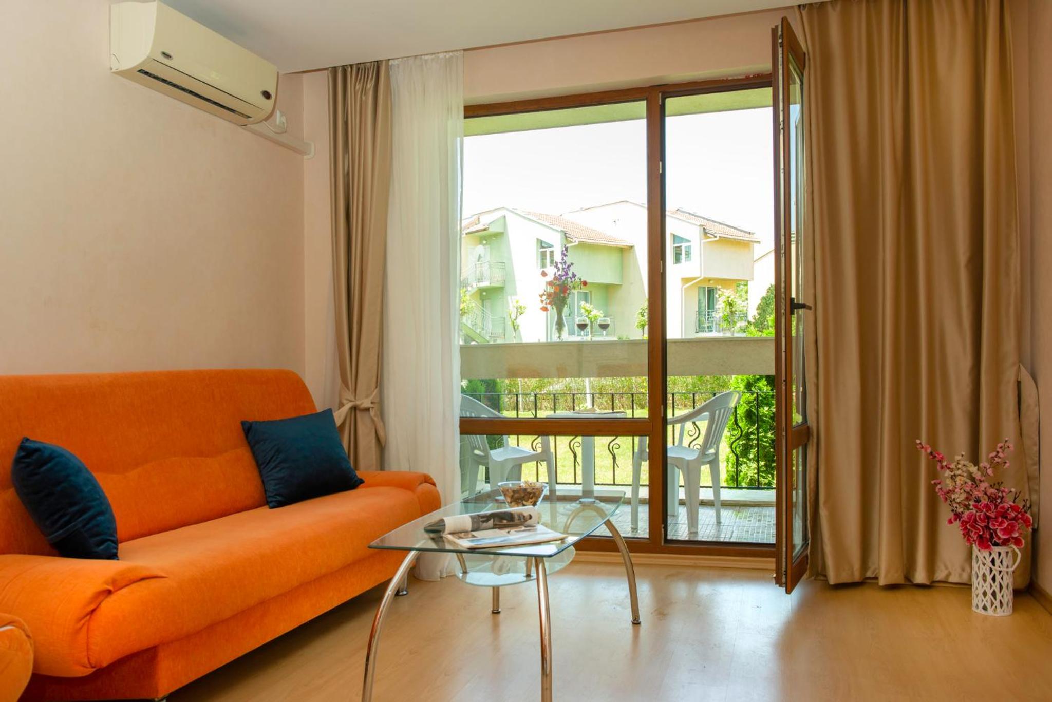Prestige Beach First Line Apartments in Saint Vlas