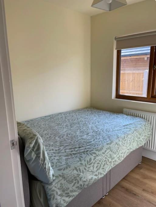 Weston pools Lodge with 6 Bedrooms view 3
