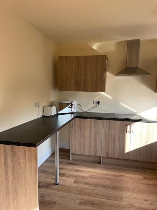 Weston pools Lodge with 6 Bedrooms view 4