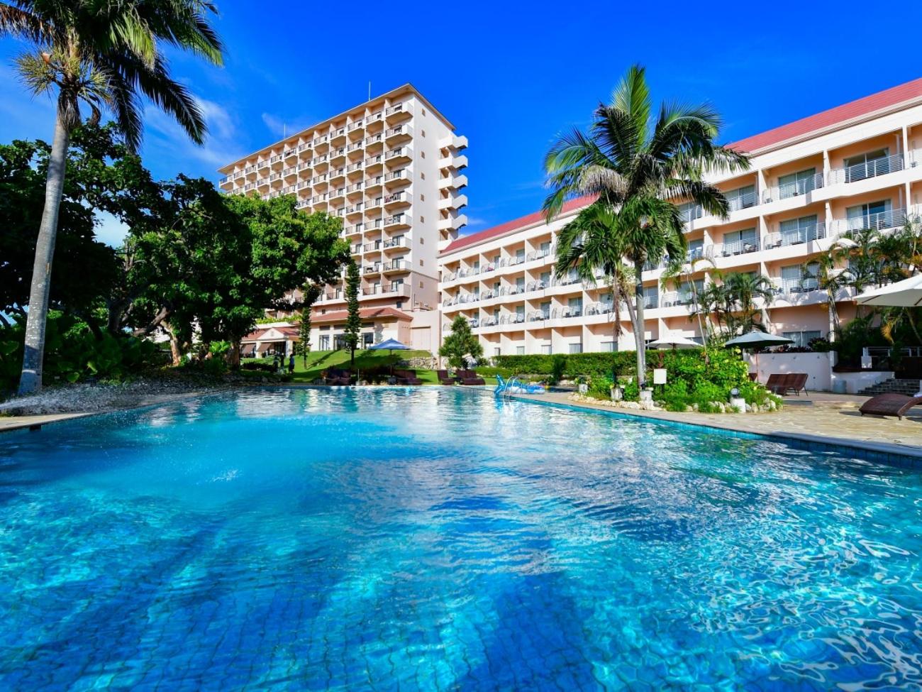 Hotel Breezebay Marina
