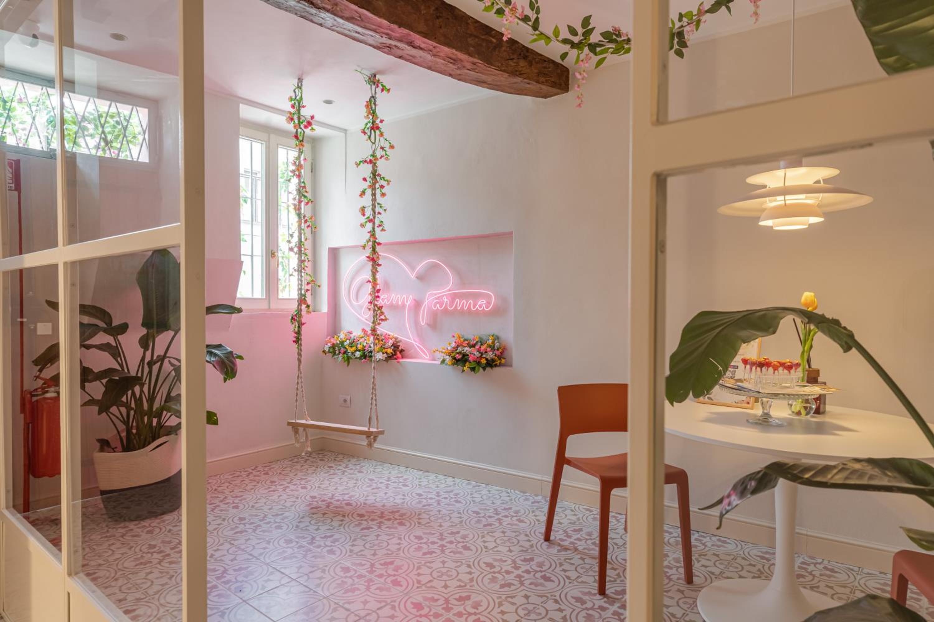 GLAM PARMA