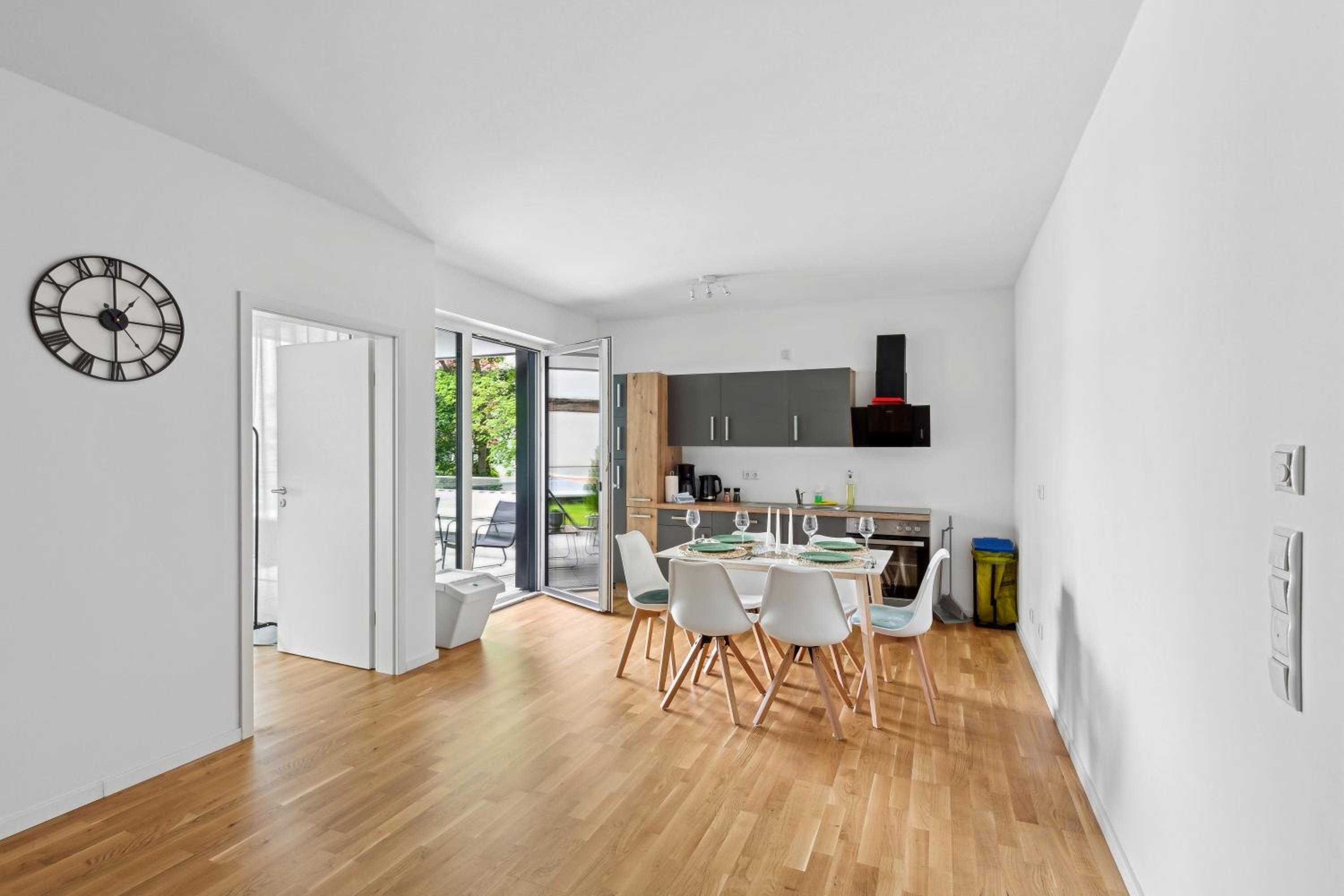 Sali-Homes R5 - New Build with Terrace in City Center
