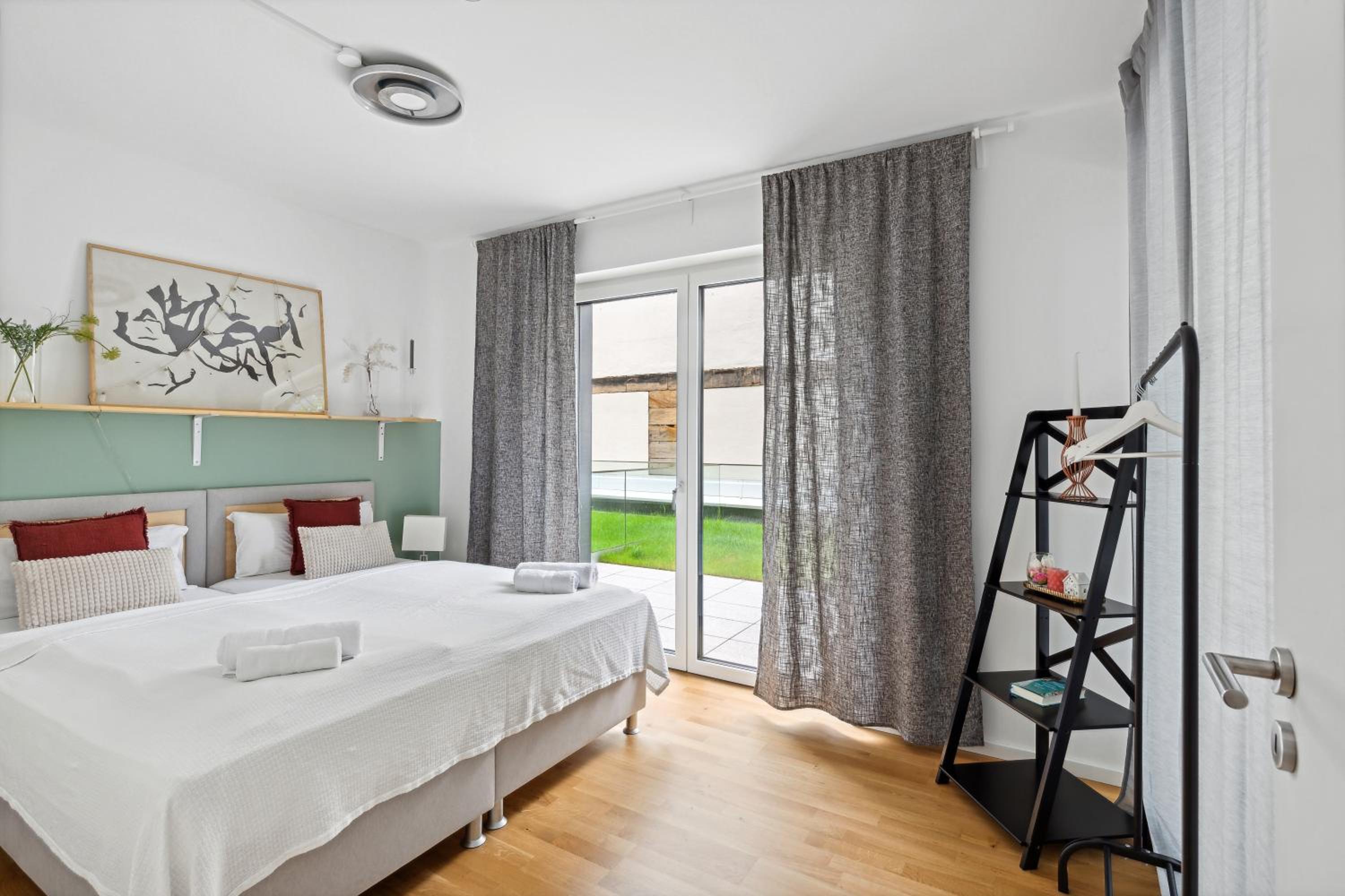 Sali-Homes R5 - New Build with Terrace in City Center