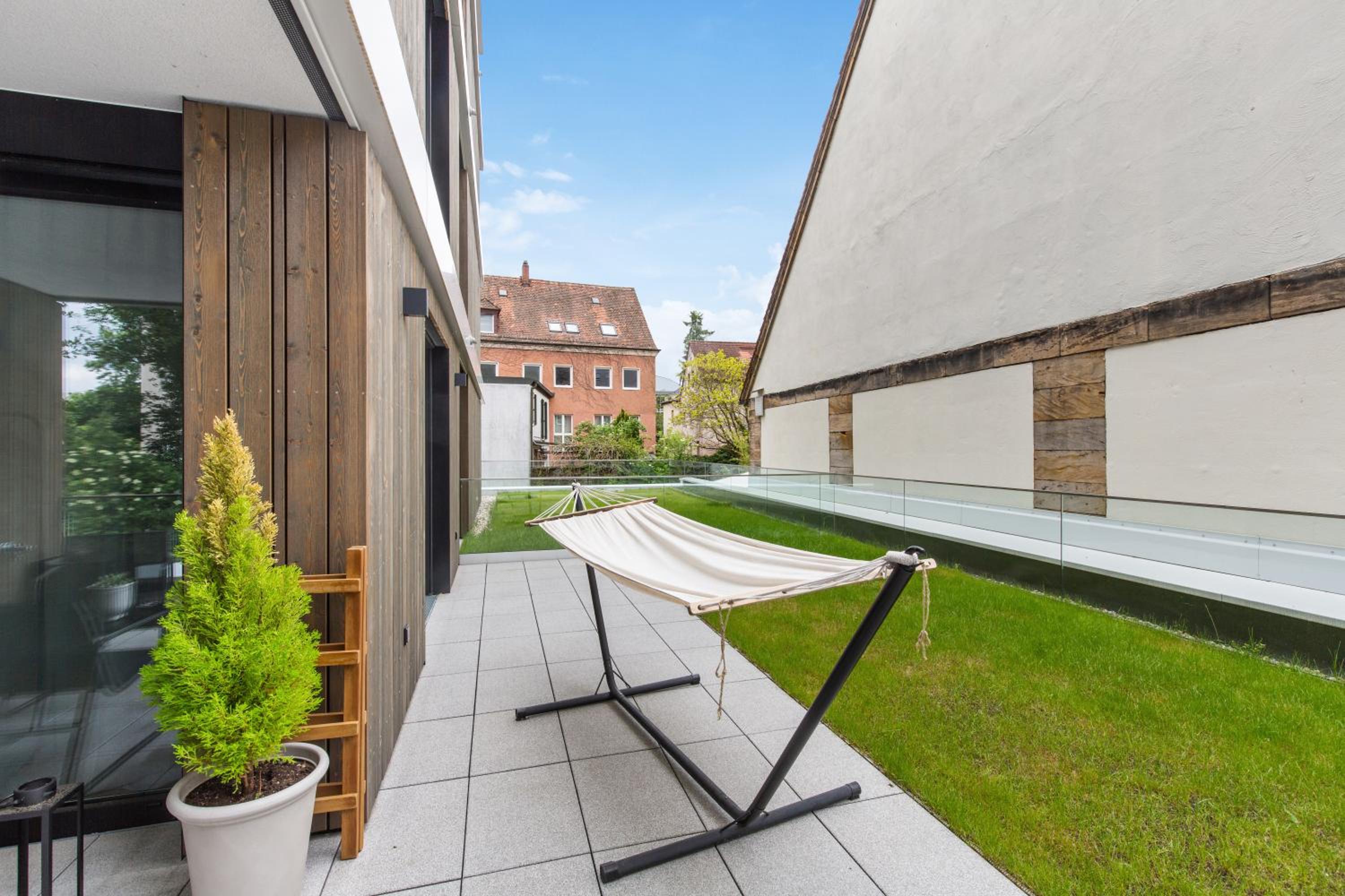 Sali-Homes R5 - New Build with Terrace in City Center