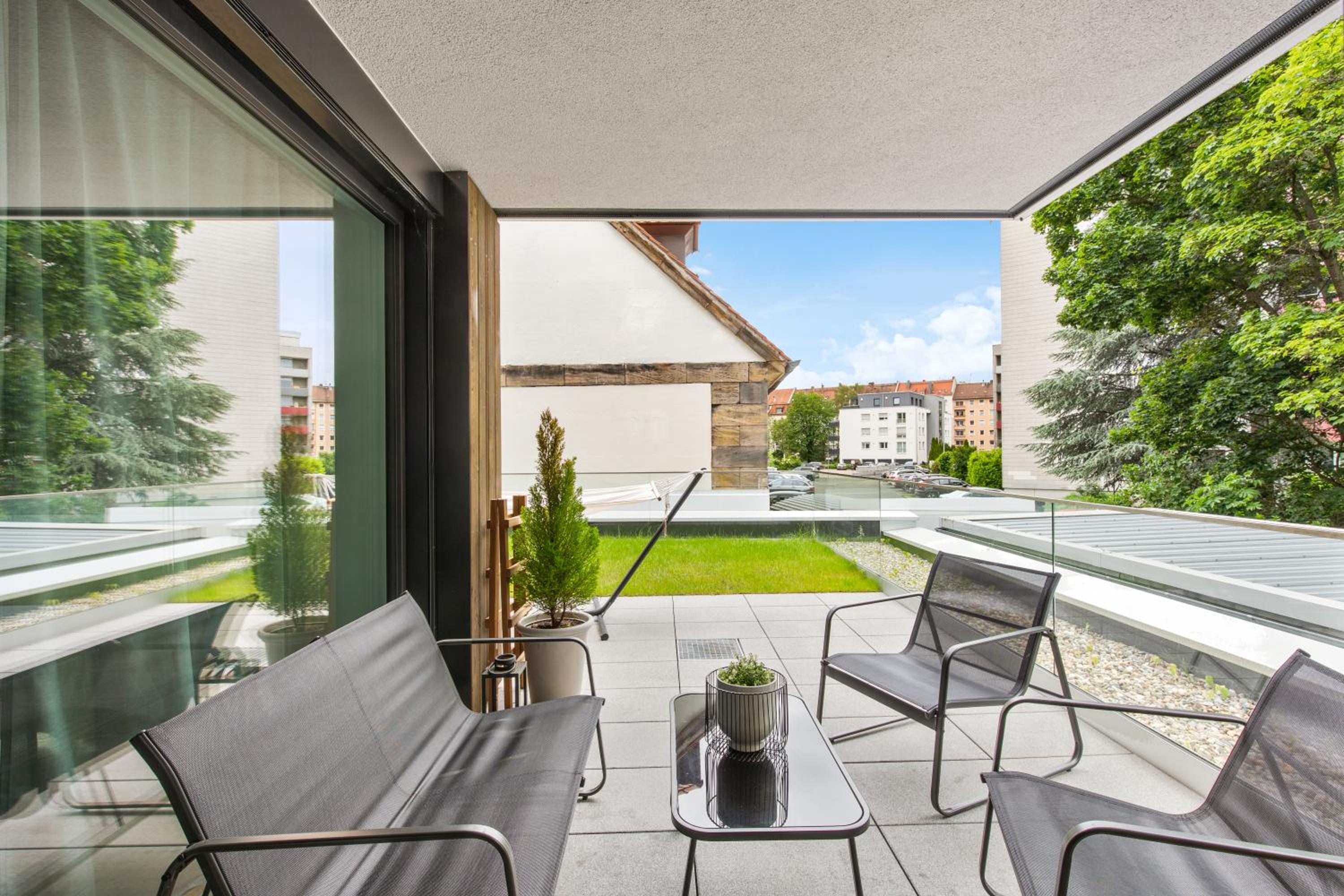 Sali-Homes R5 - New Build with Terrace in City Center