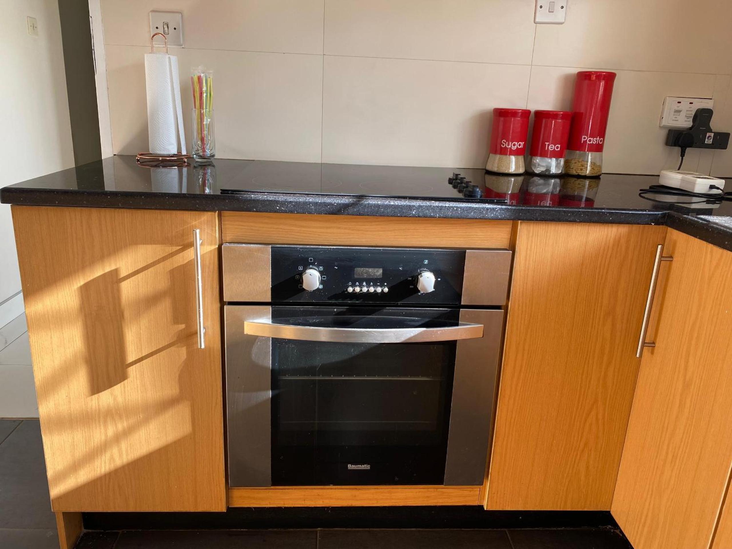 Exquisite 3 bed with pool and solar - 2238