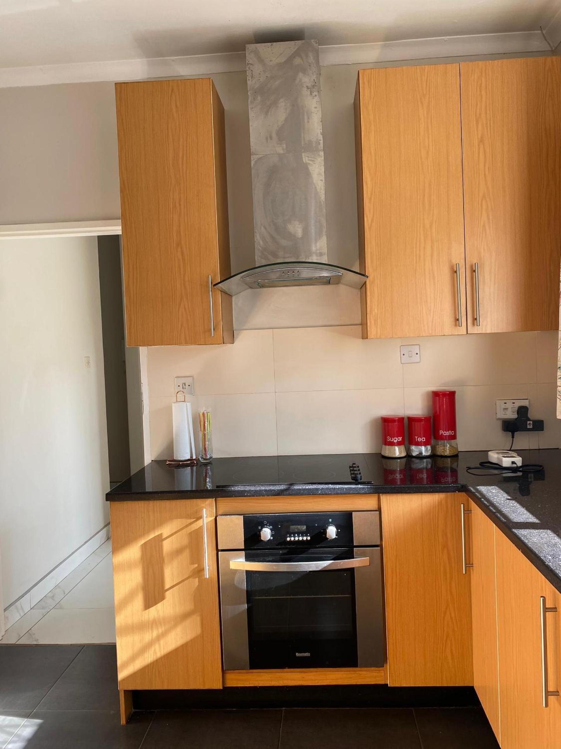 Exquisite 3 bed with pool and solar - 2238