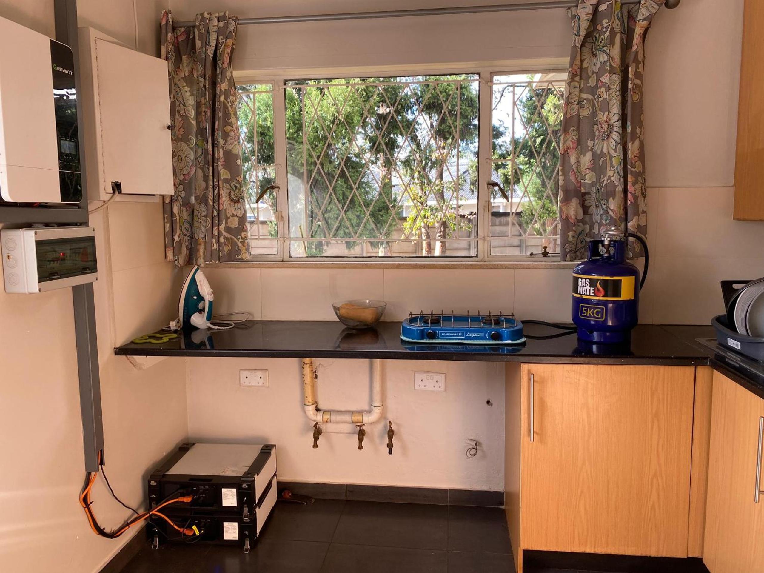 Exquisite 3 bed with pool and solar - 2238