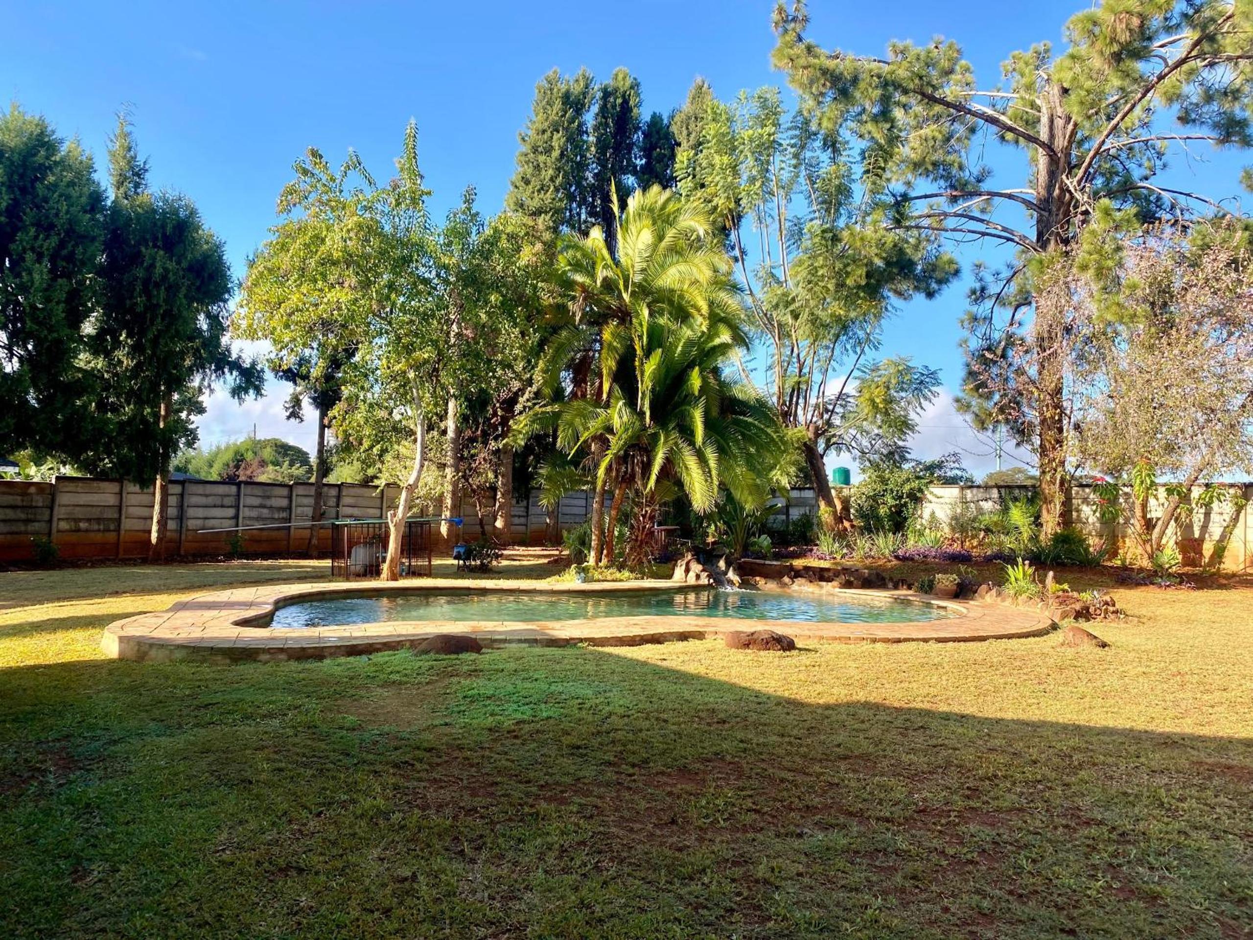 Exquisite 3 bed with pool and solar - 2238