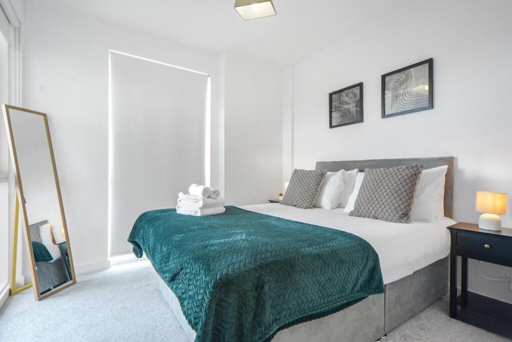 Canary Sanctuary Exclusive 2-Bedroom, 2-Bathroom Retreat