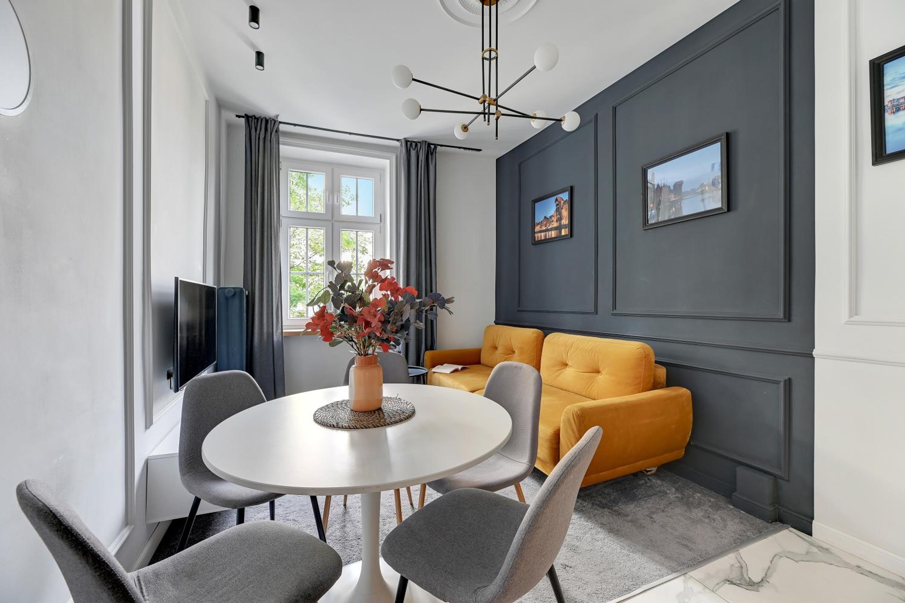 Chlebnicka Apartments in Main Old Town by Downtown Apartments