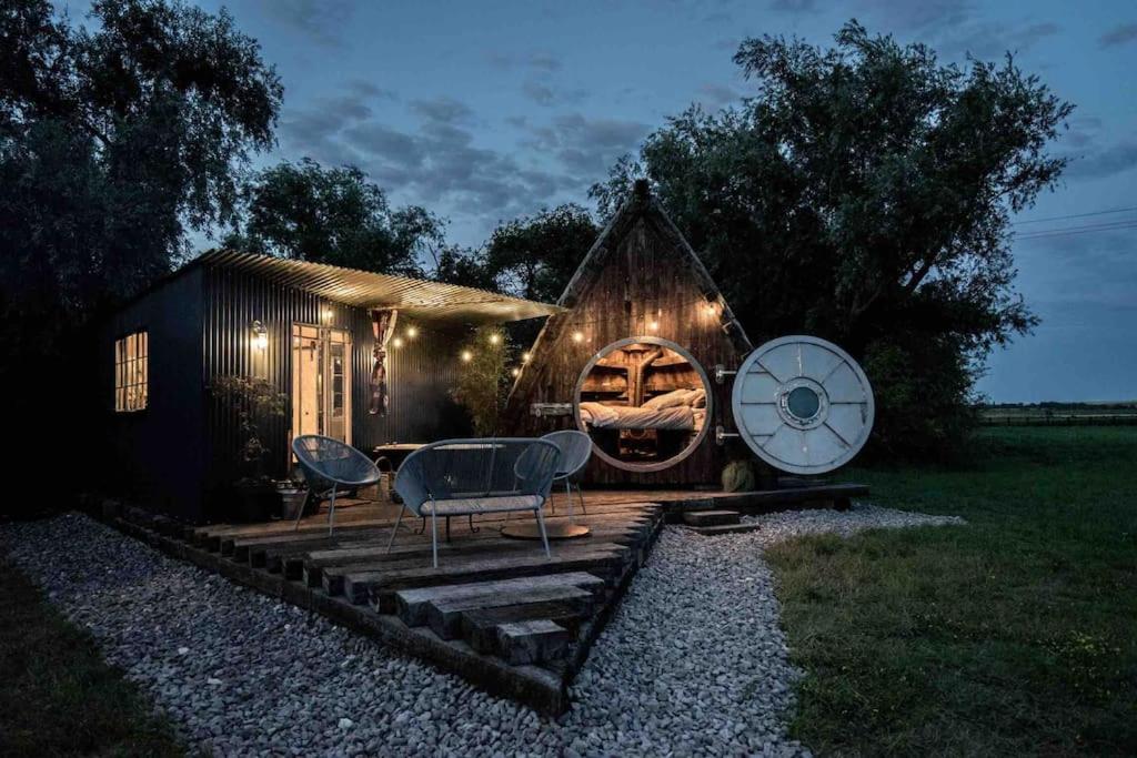 Unique glamping experience near Ely & Cambridge view 5