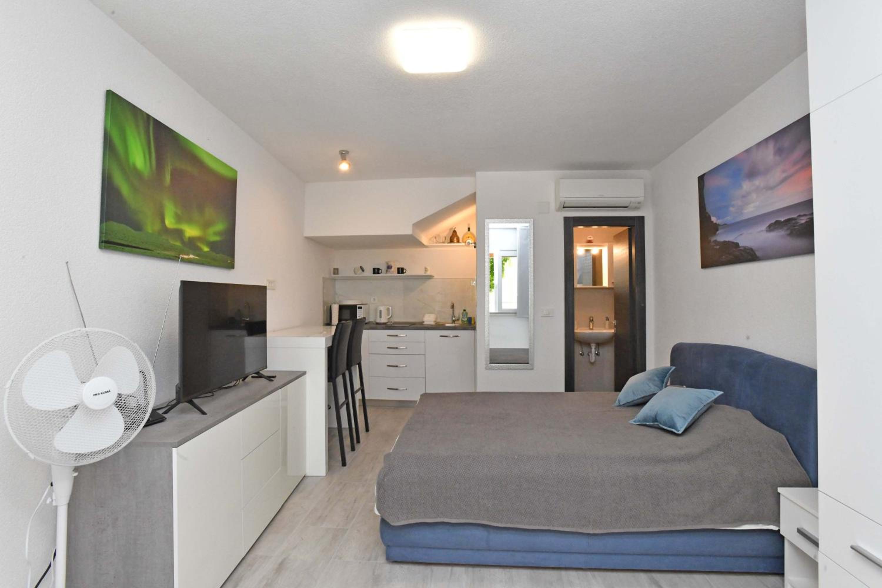 Apartment Ron
