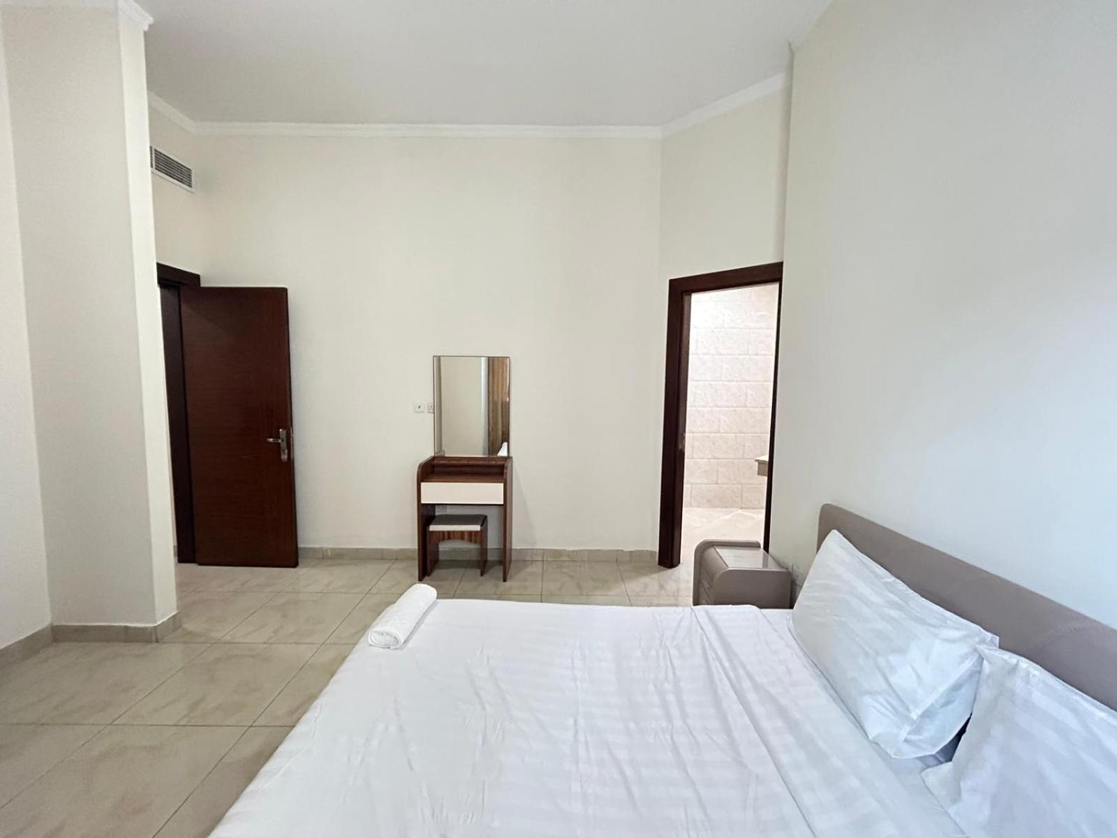 Al Hayat Suites Apartment
