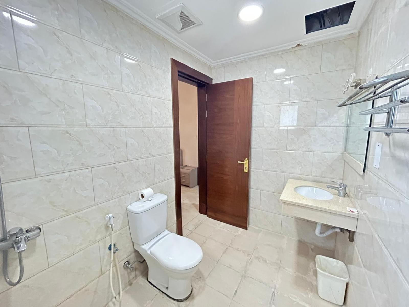 Al Hayat Suites Apartment