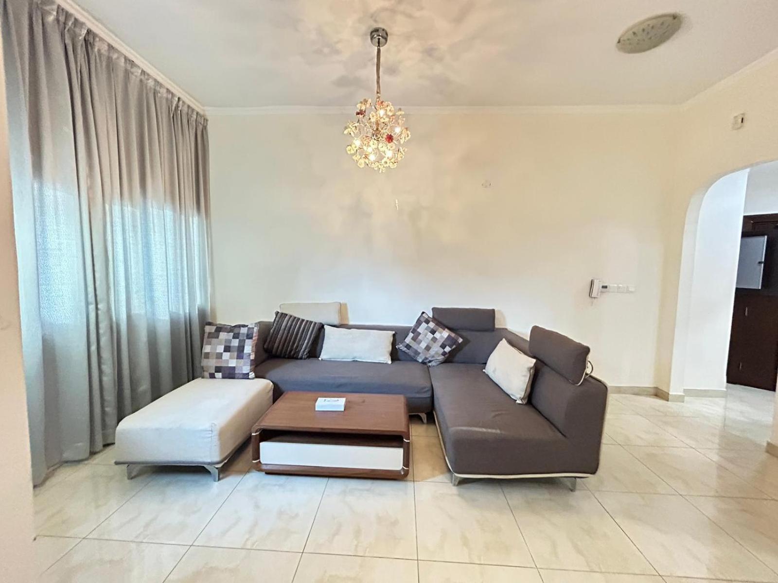 Al Hayat Suites Apartment