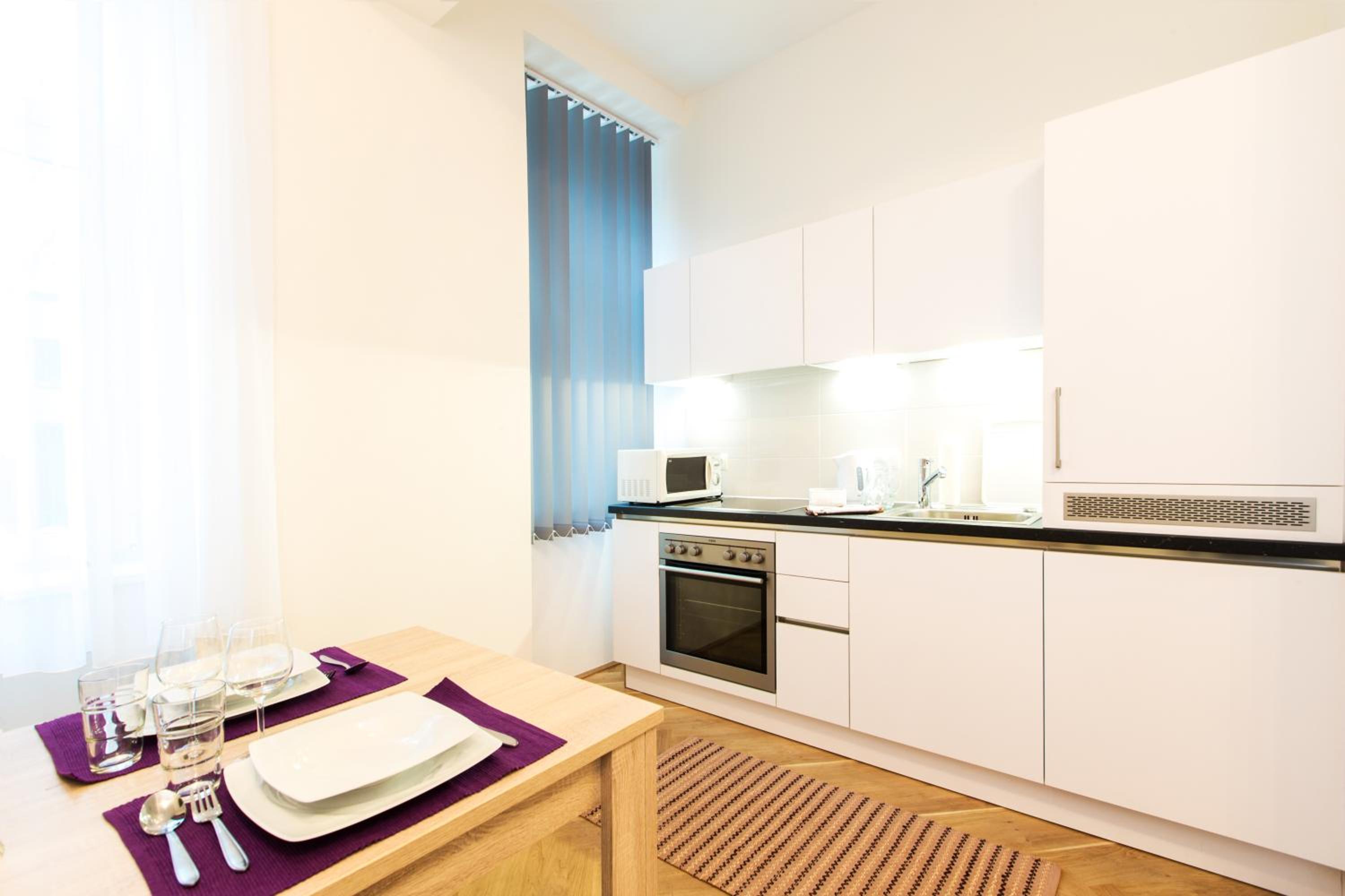 The Barts Apartments - Self Check-in