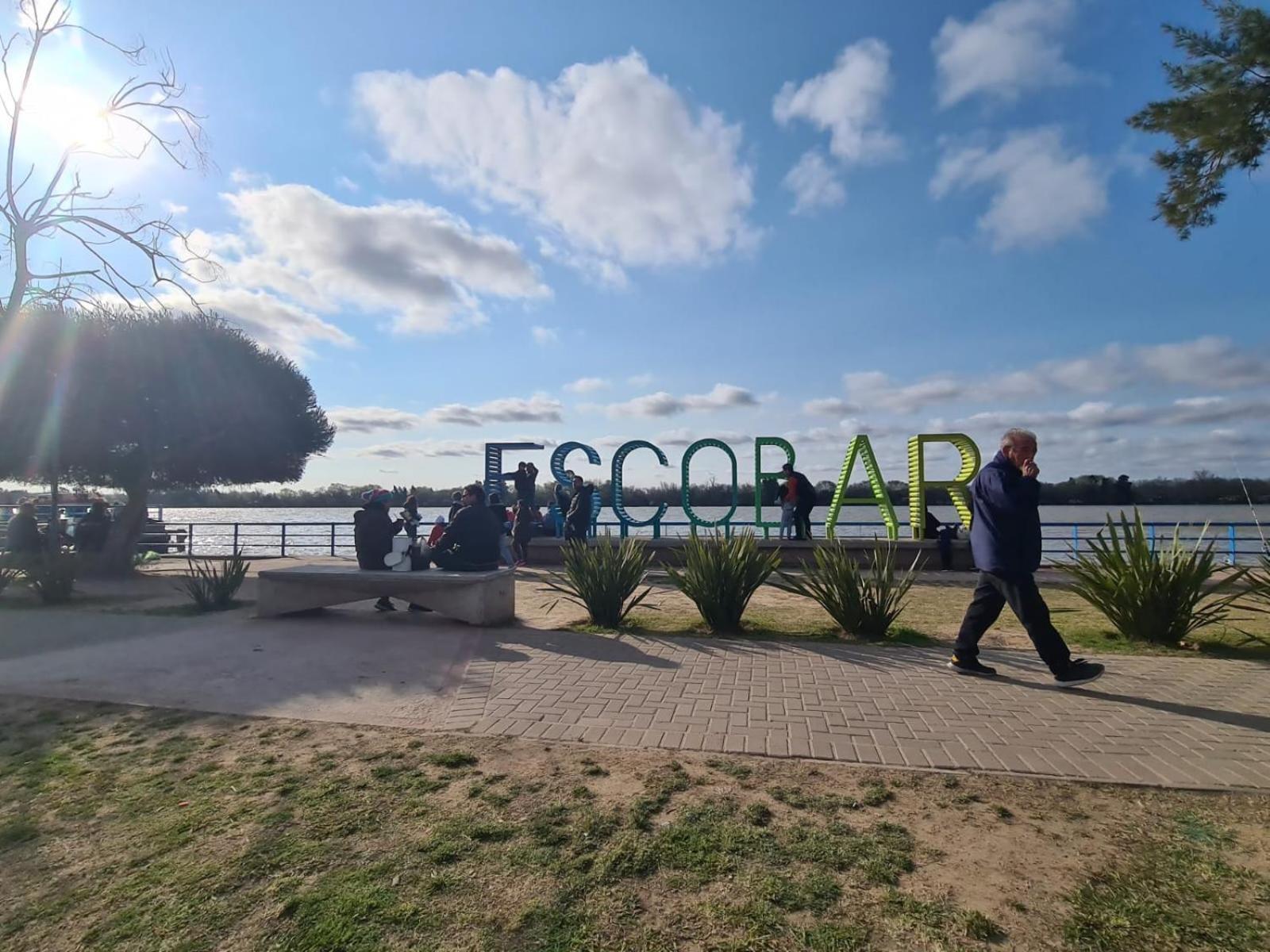 La Morada Rentals & Studio 44 - Centro Escobar- Parking con costo-