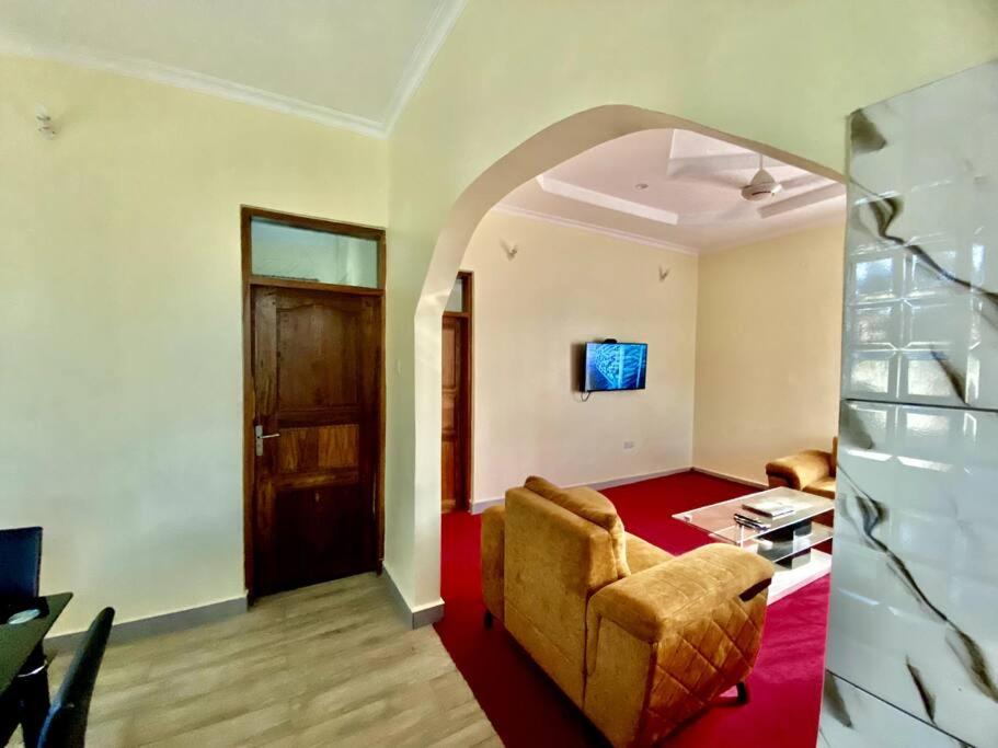 Beautiful Family & Friendly House in Kinyerezi view 4