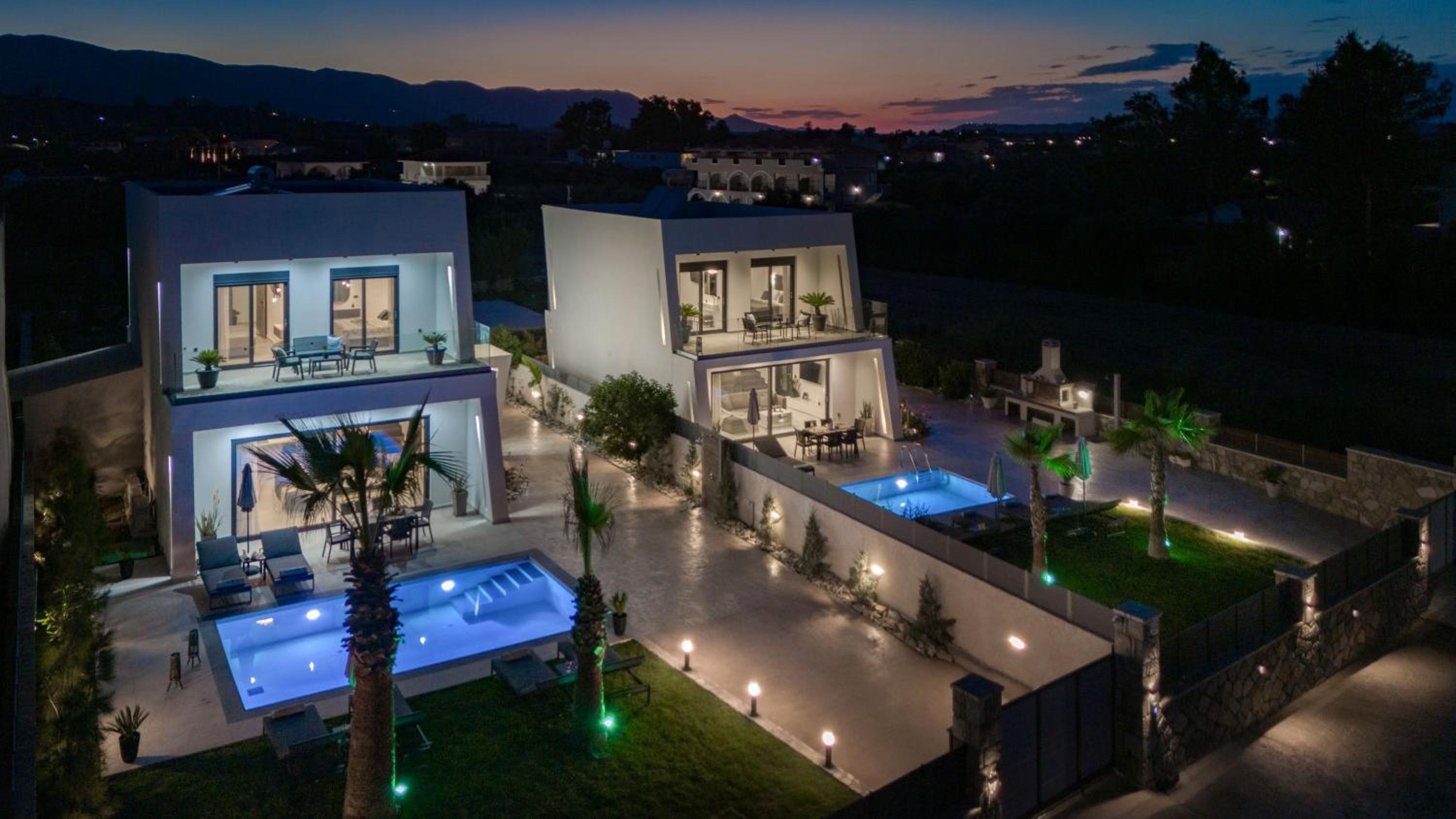 Hotel SunWhite Villas - Private Pool & Cozy Atmosphere - Image 1