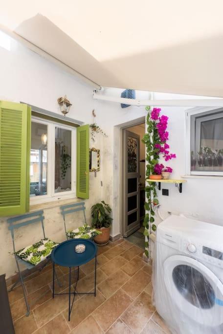 Vintage Apt next to Acropolis