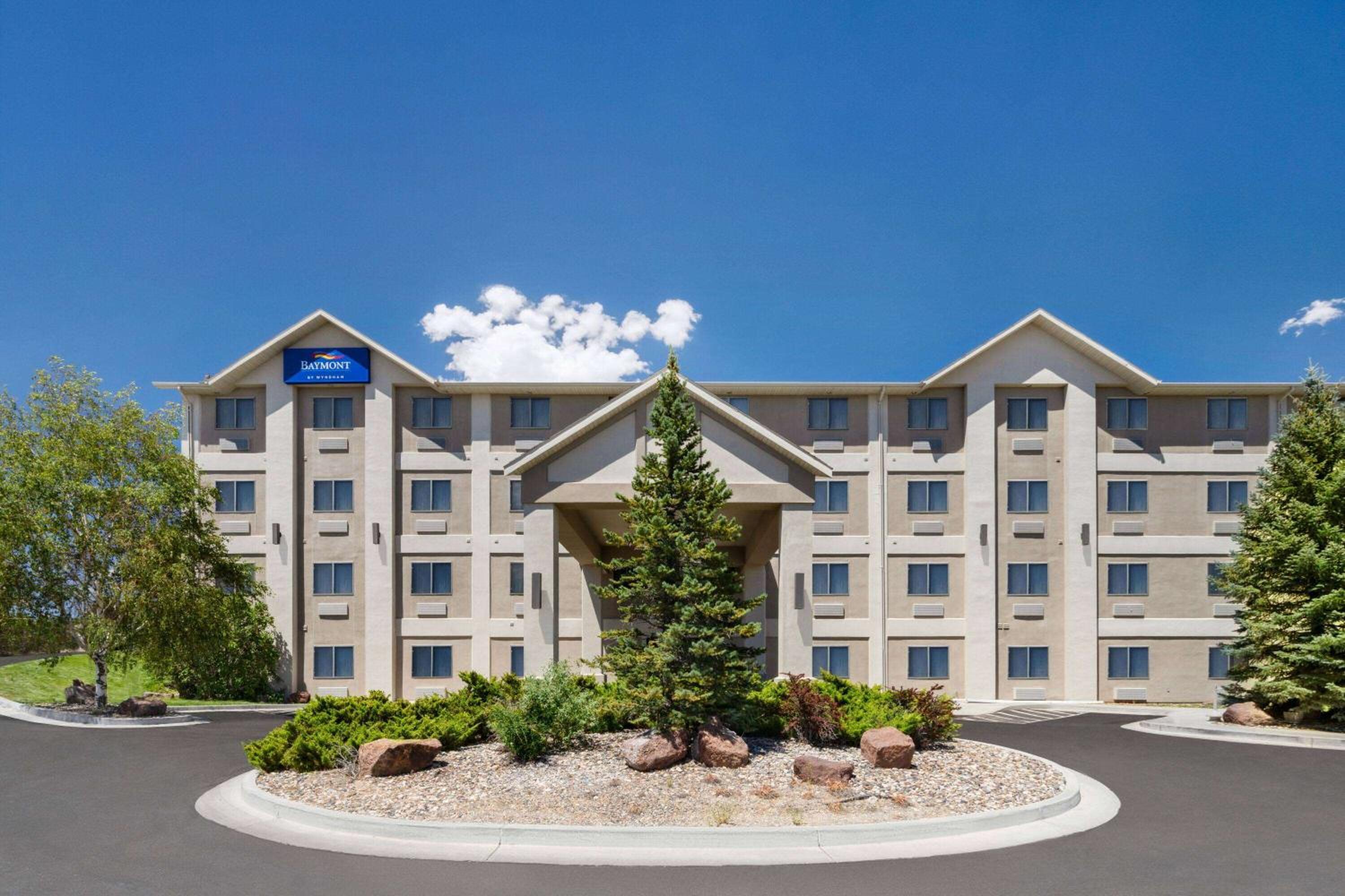 Elko Vacations - Baymont by Wyndham Elko - Property Image 1