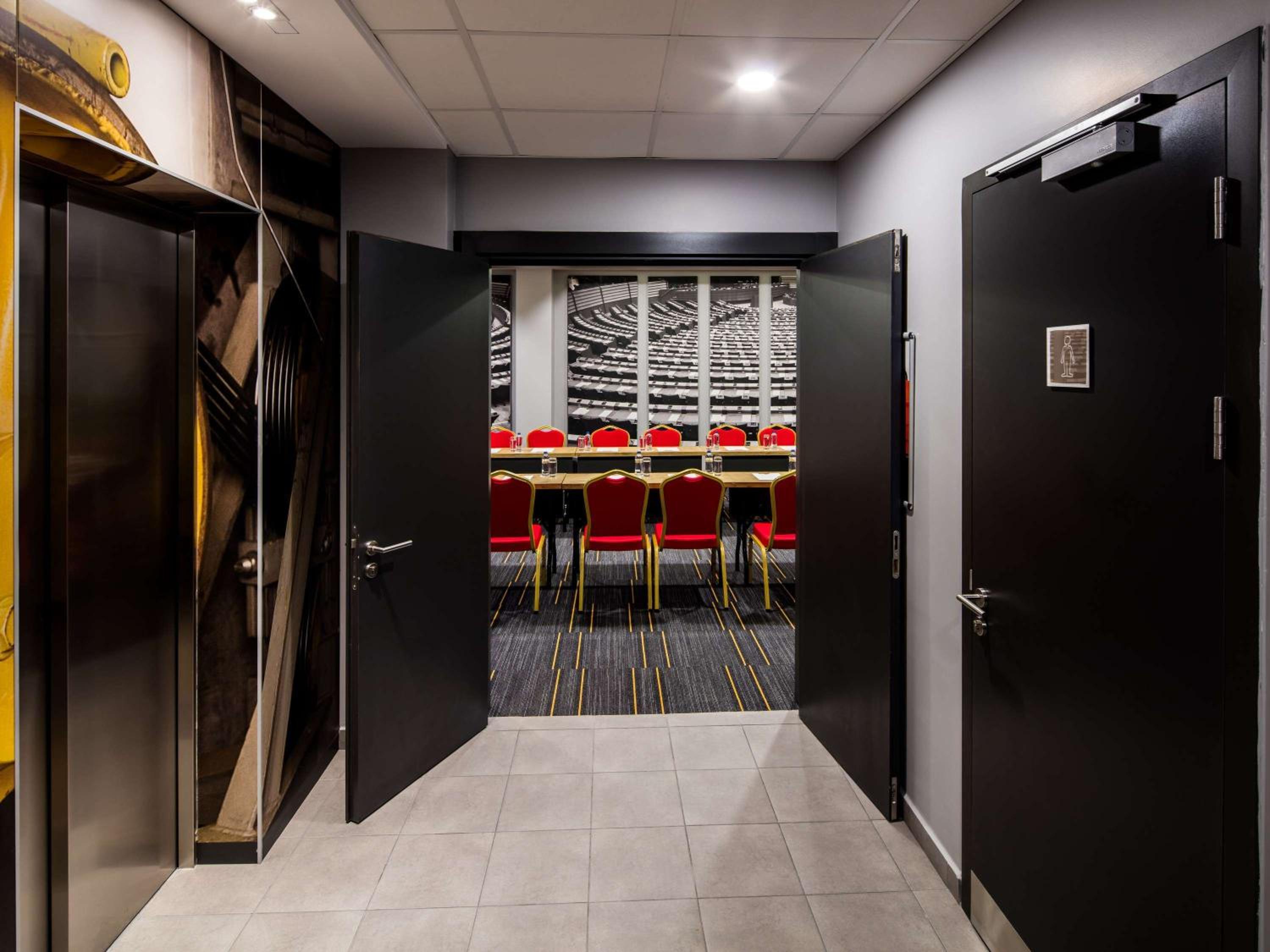 Ibis İstanbul West - Image 55