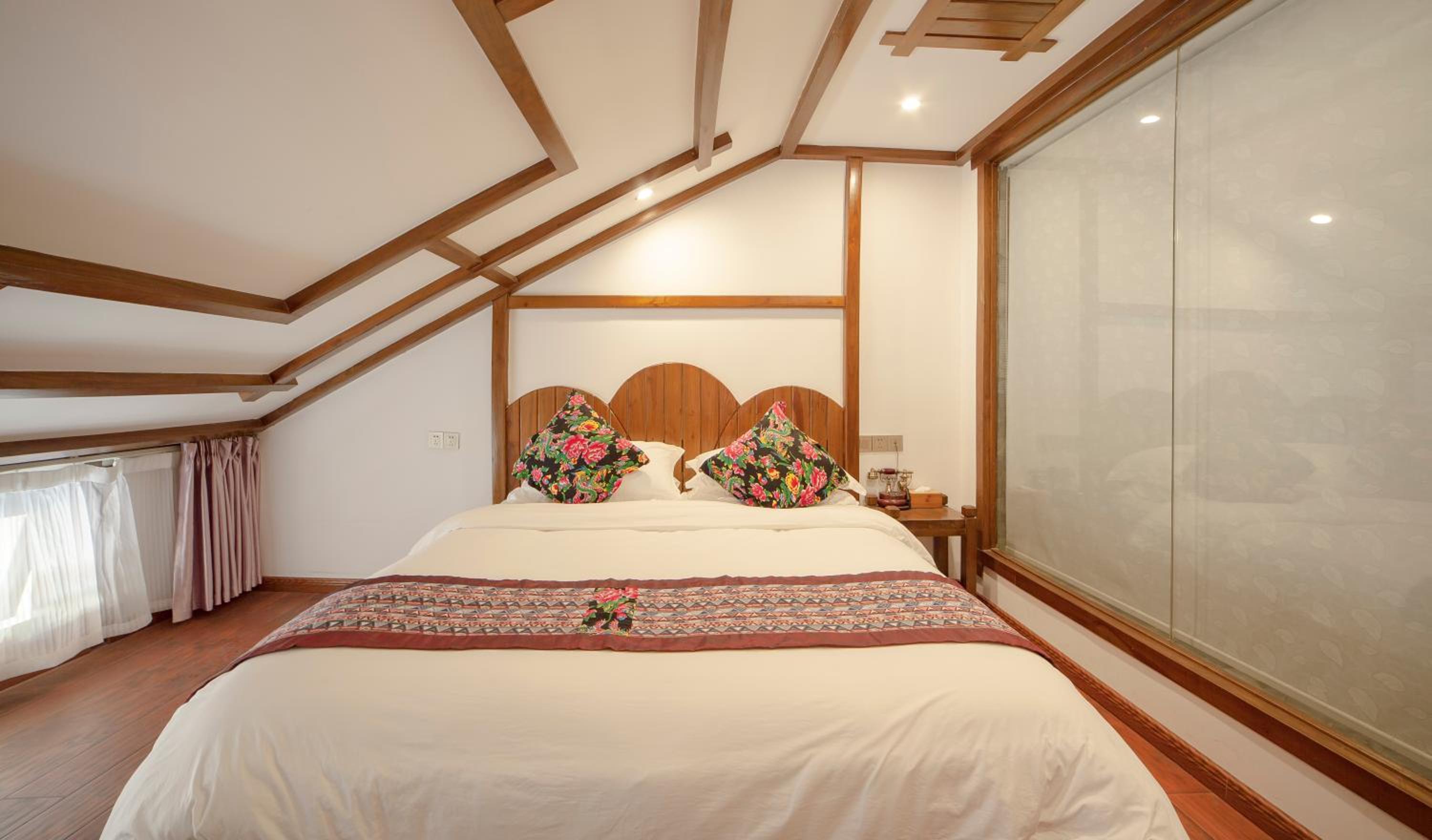 Zhangjiajie Memory Inn