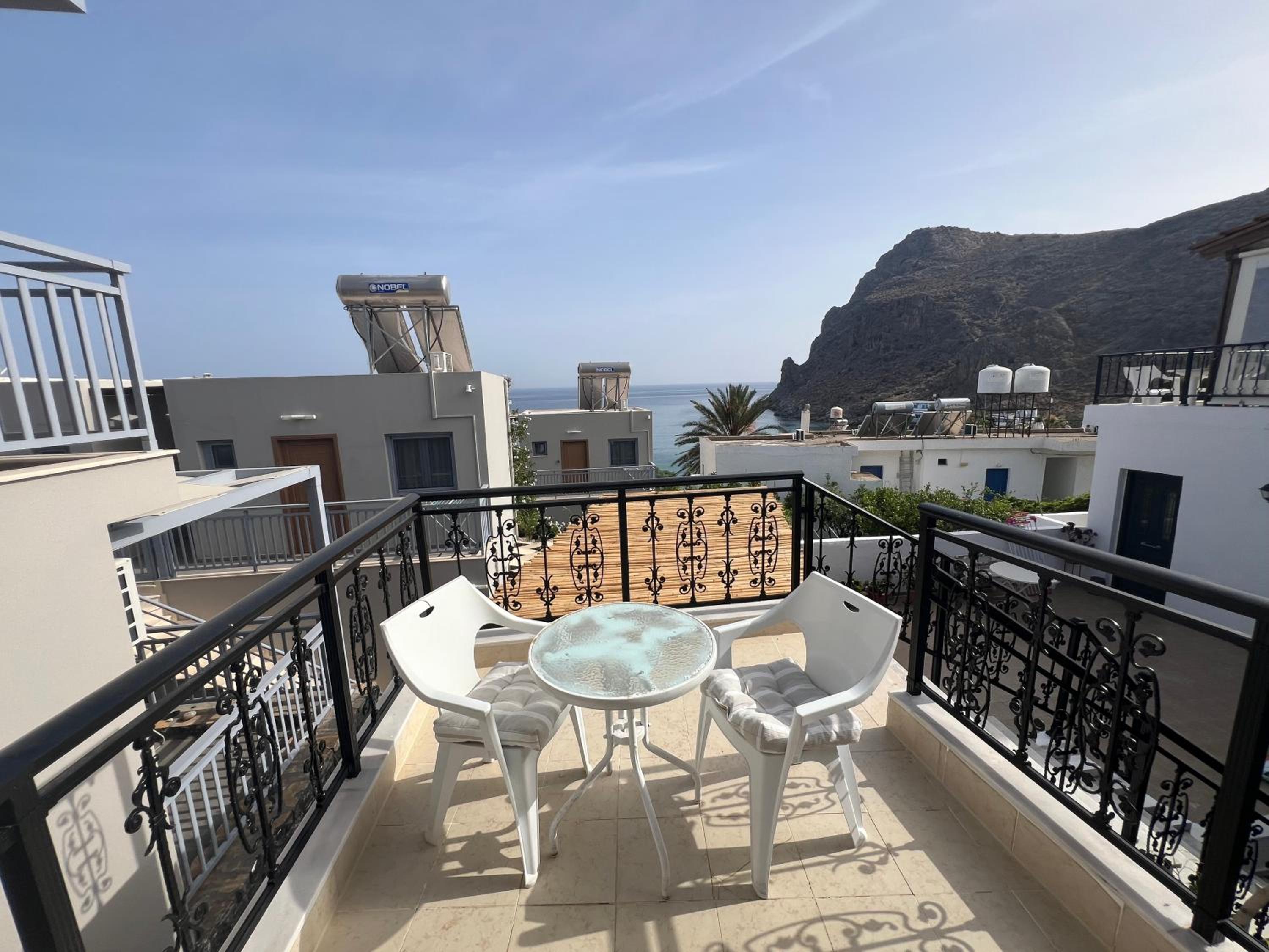 Cosy Lentas en Léntas — balance & terrace