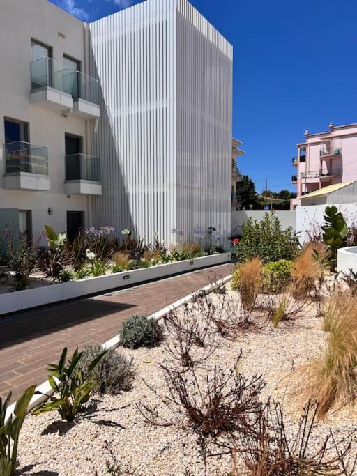 Dália modern apartment Five minutes to beach view 2
