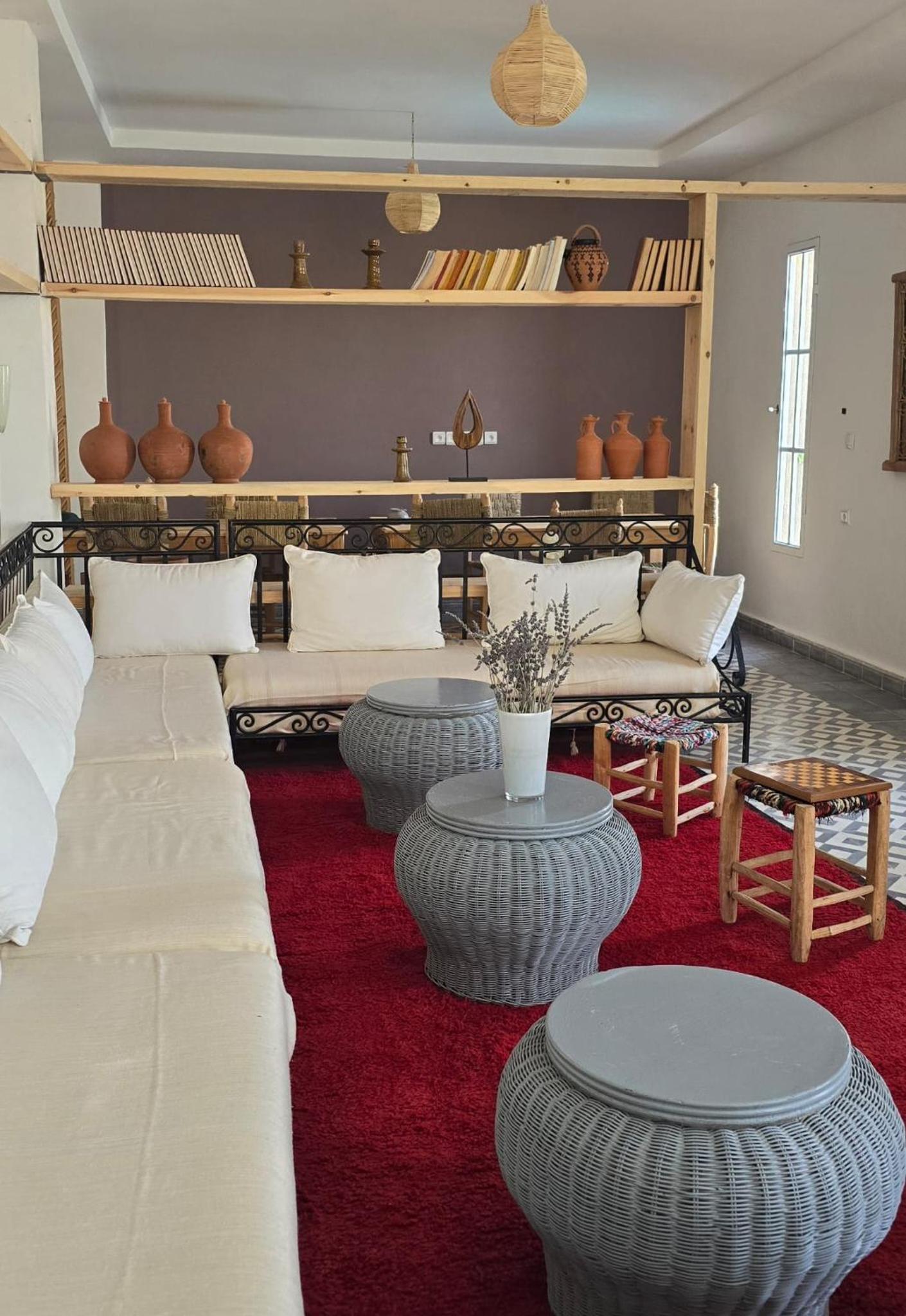 lounge