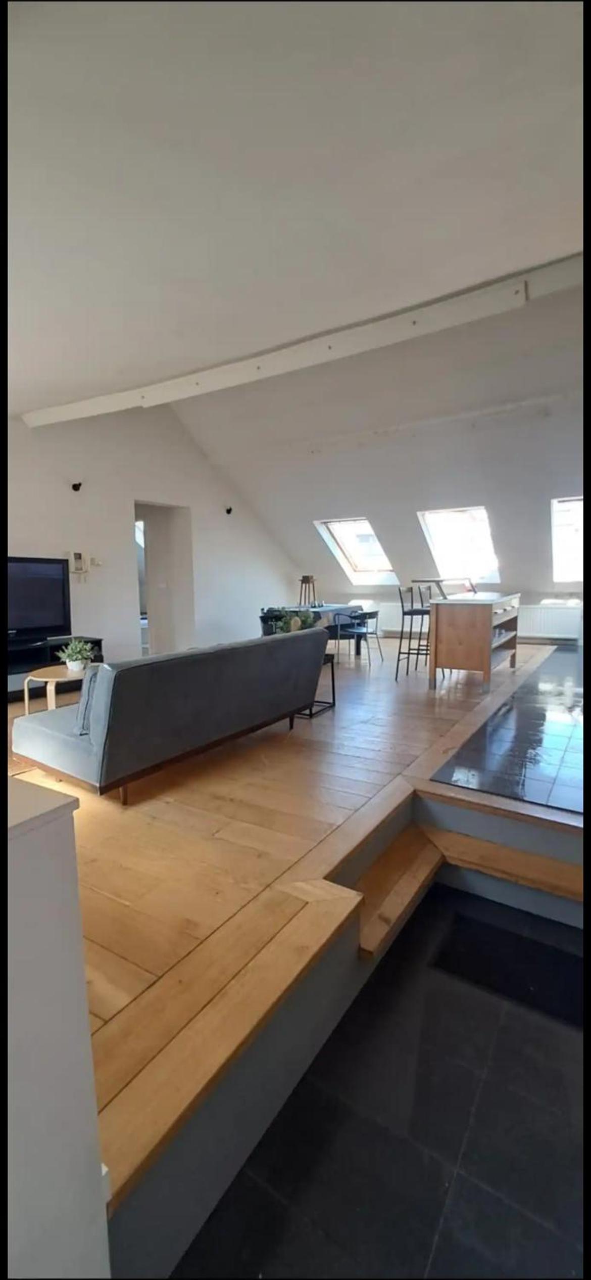 Penthouse confortable 2 chambres au coeur de Bruxelles