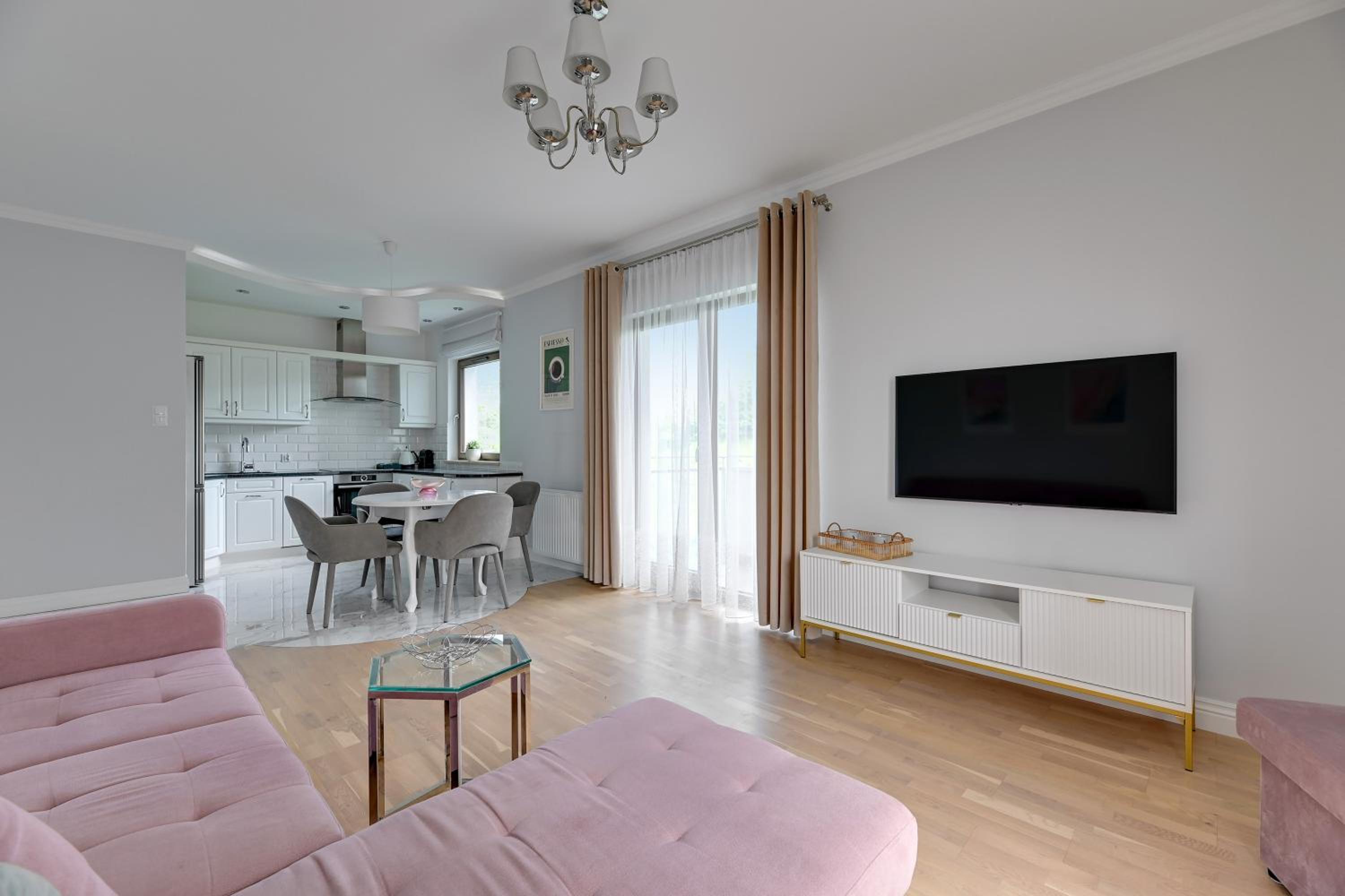 Morenova by Downtown Apartments