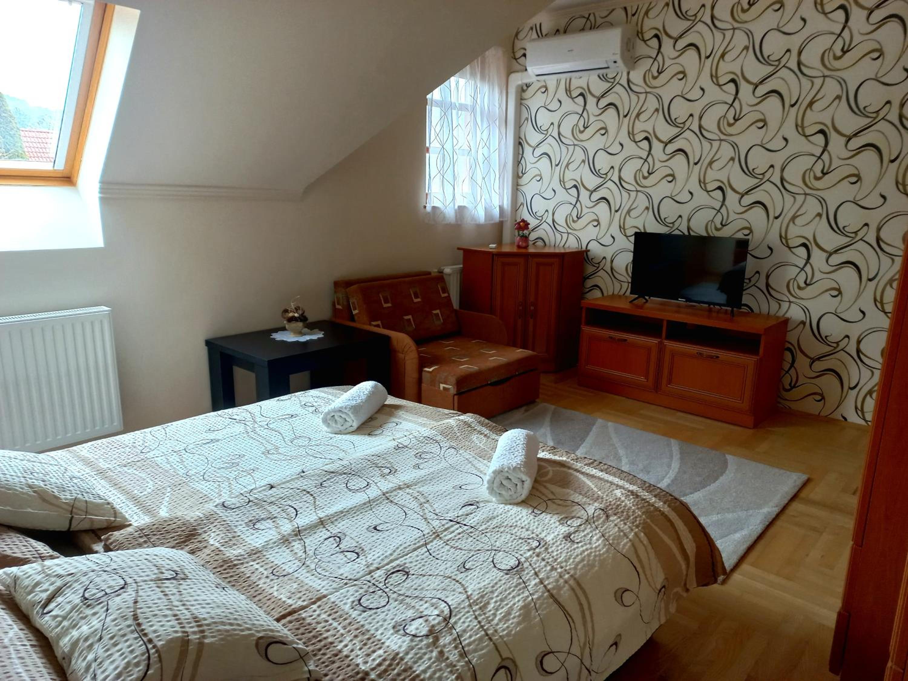Napsugár Apartman