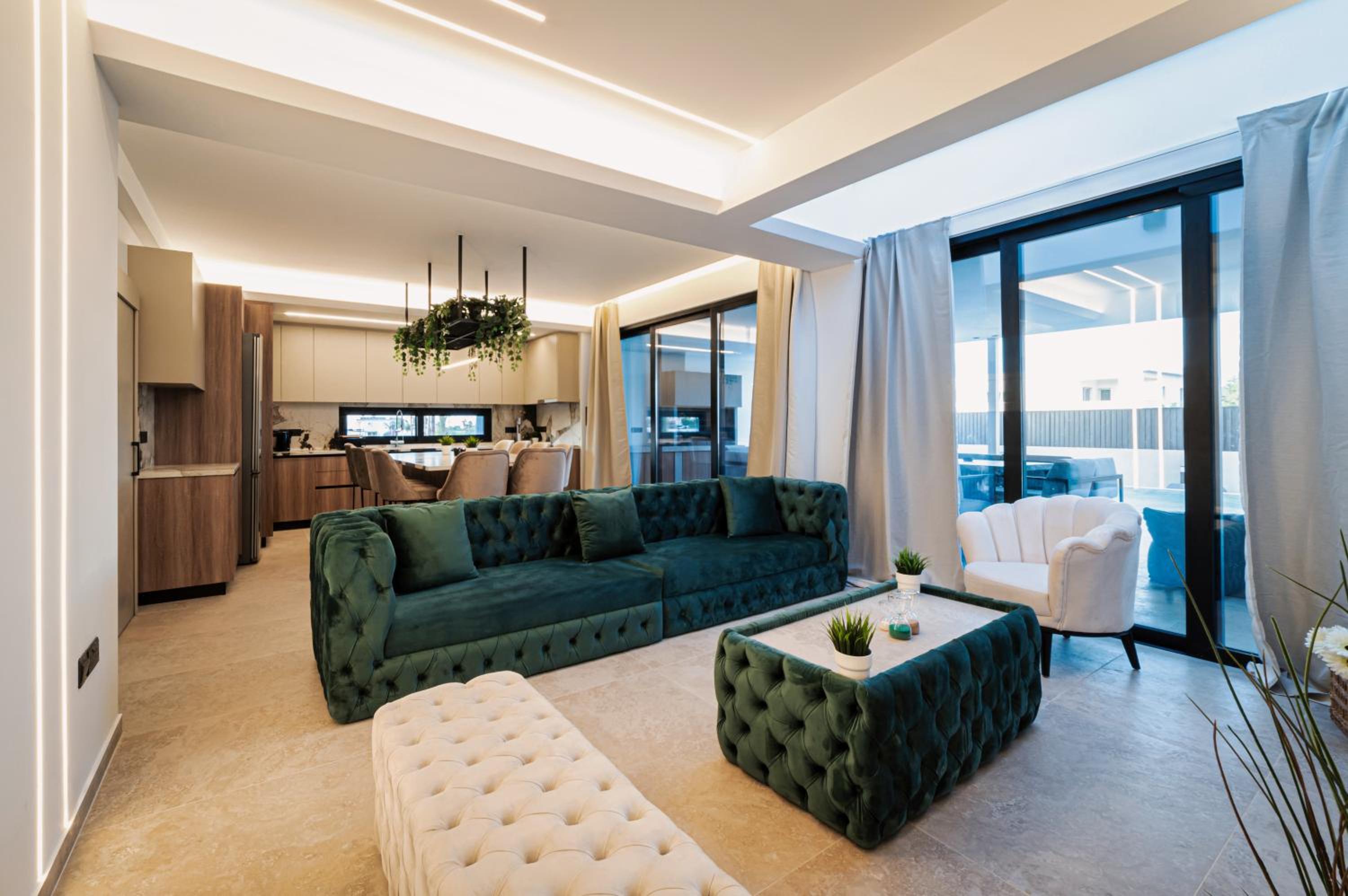 MrP Villa, Paralimni