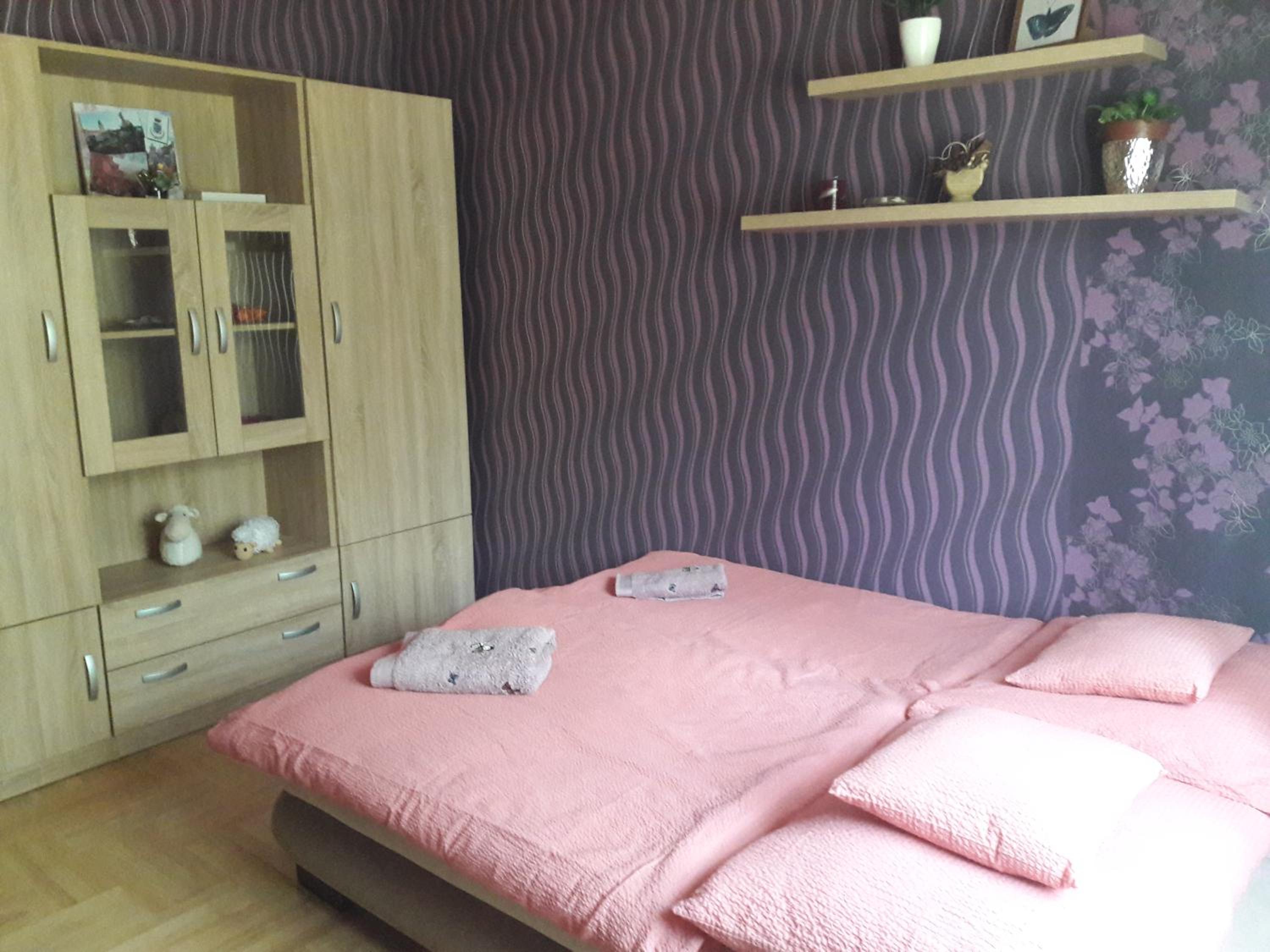 Napsugár Apartman