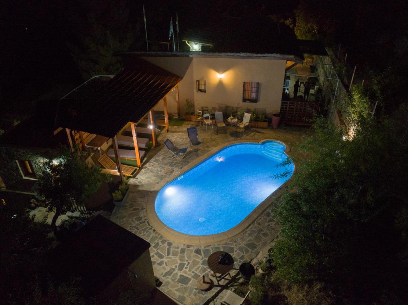 Fikardou Chalets