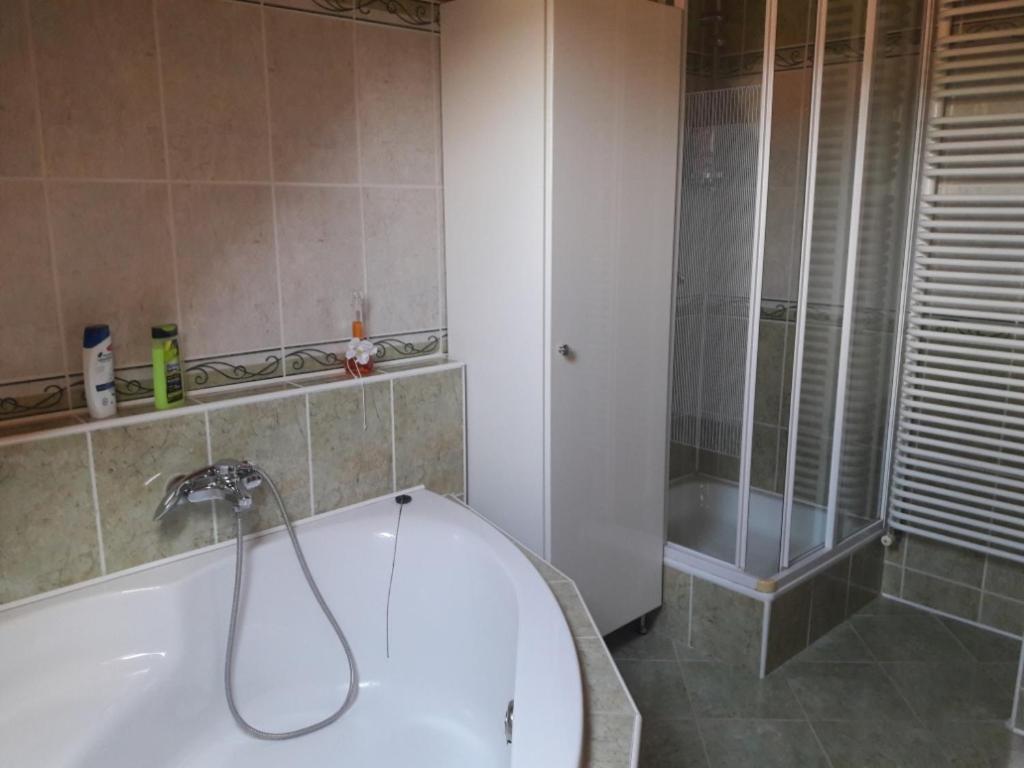 Napsugár Apartman