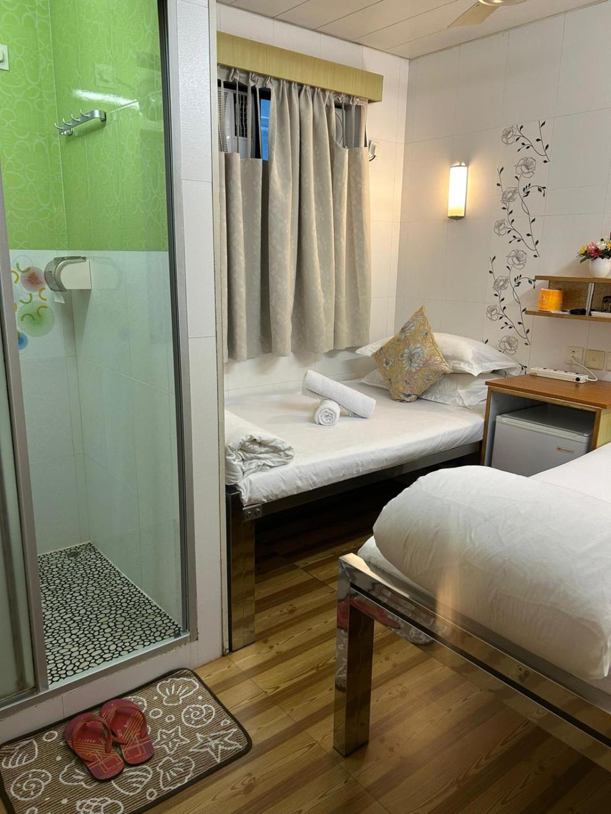 Holiday Guest House