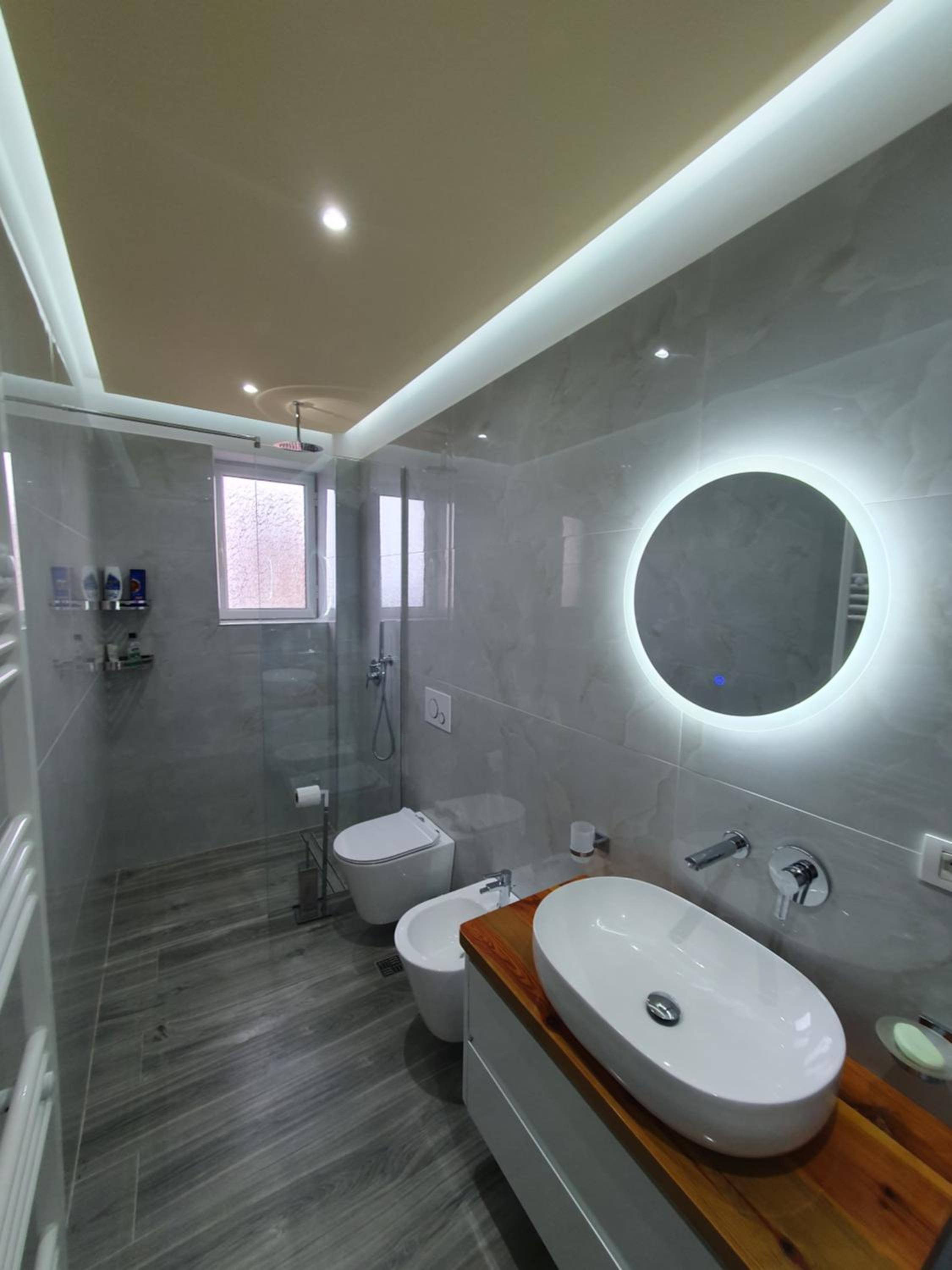 Klajdi Apartaments