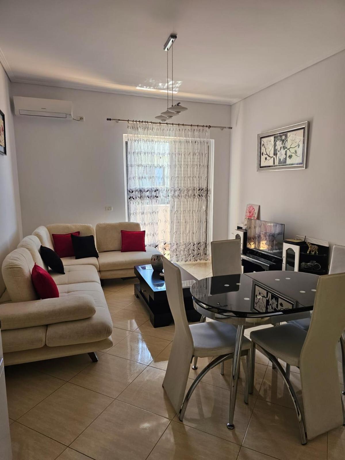 Klajdi Apartaments