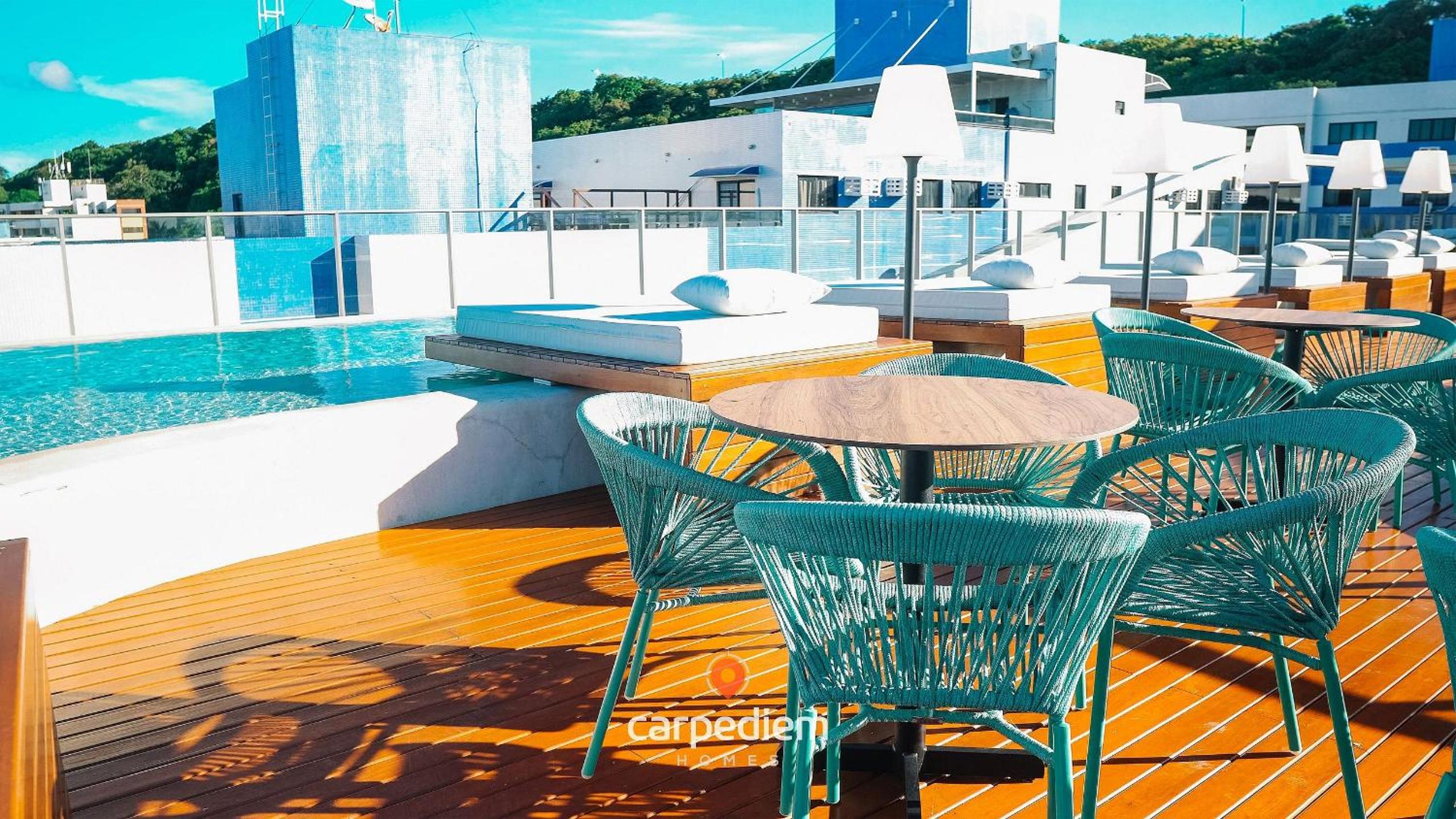 Setai Yacht #503 - Quadruple Flat by Carpediem