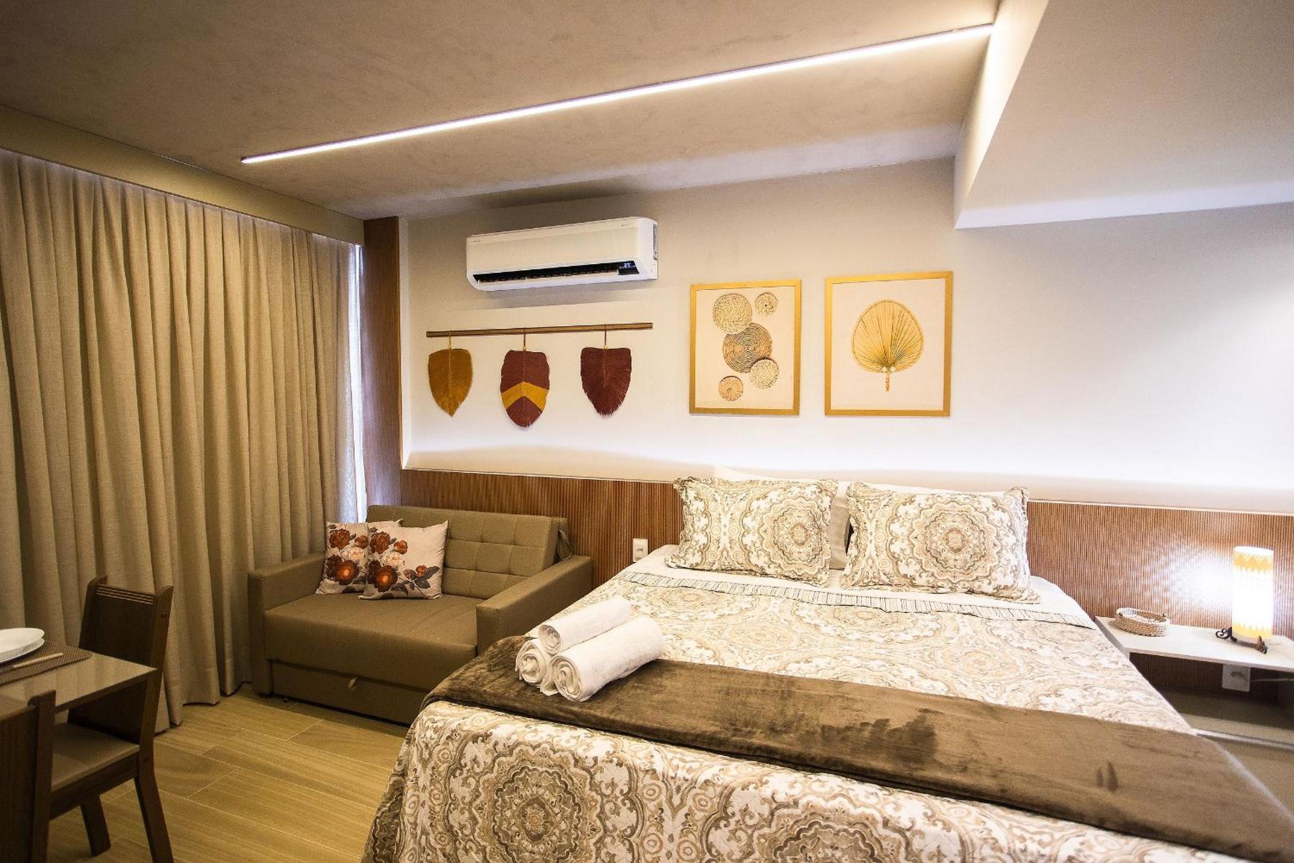 Setai Yacht #503 - Quadruple Flat by Carpediem