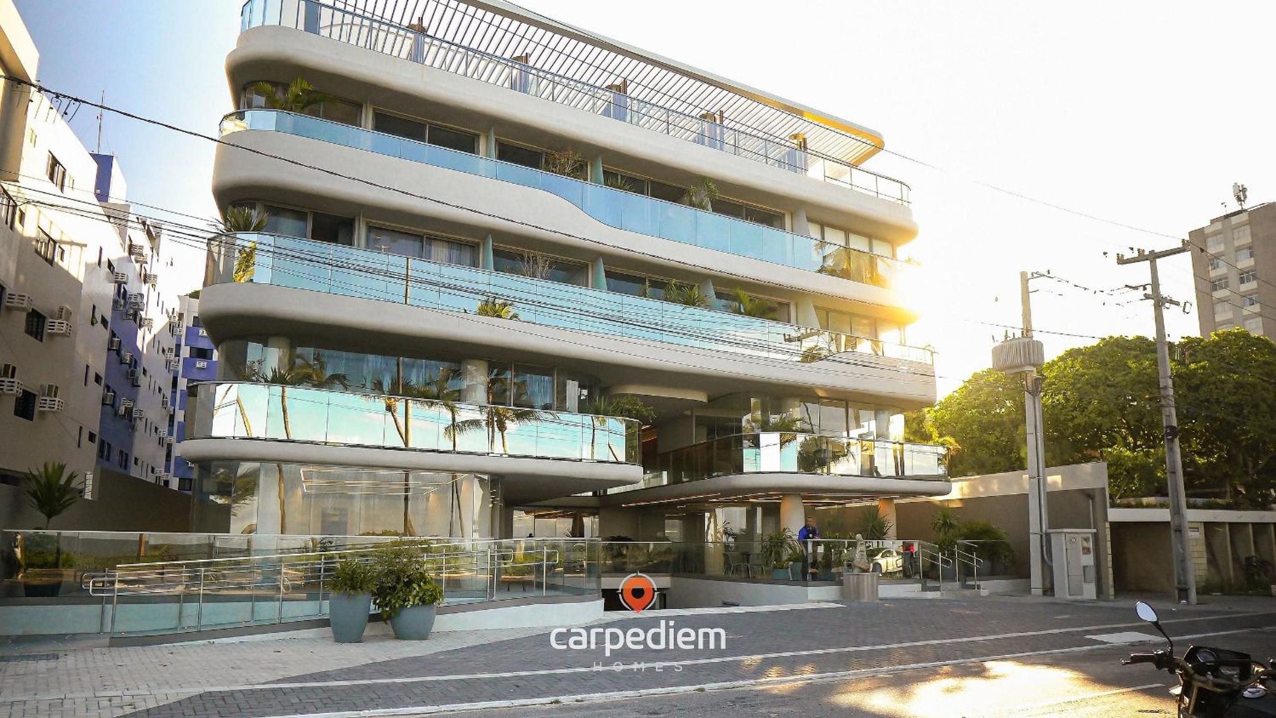 Setai Yacht #503 - Quadruple Flat by Carpediem