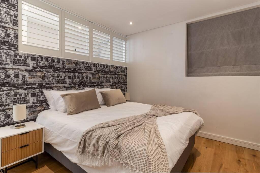 705 The Glengariff view 2
