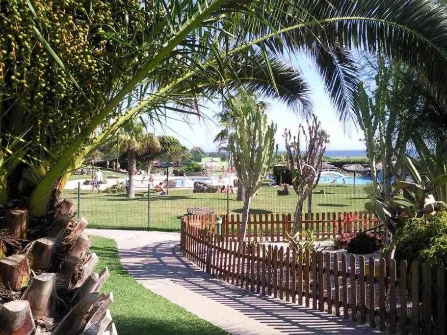 Apartamento en Atlanterra Playa con vistas al mar