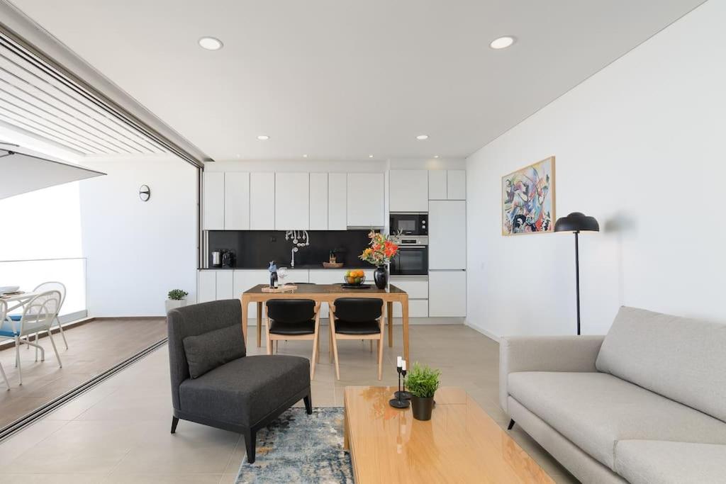 Hibisco is a modern apartment, 5min walk to beach view 5