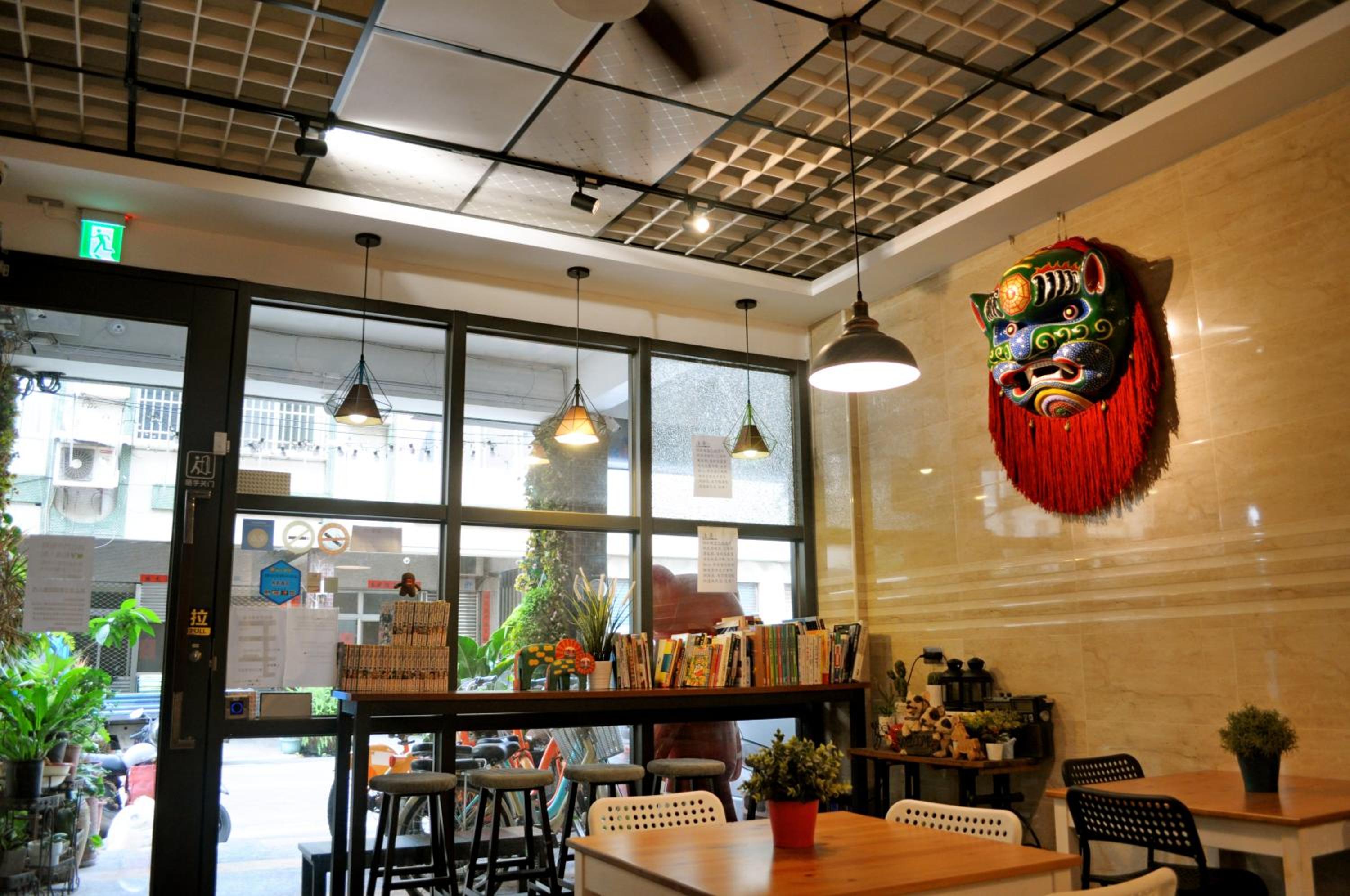 Lu-Kang Traveler Inns